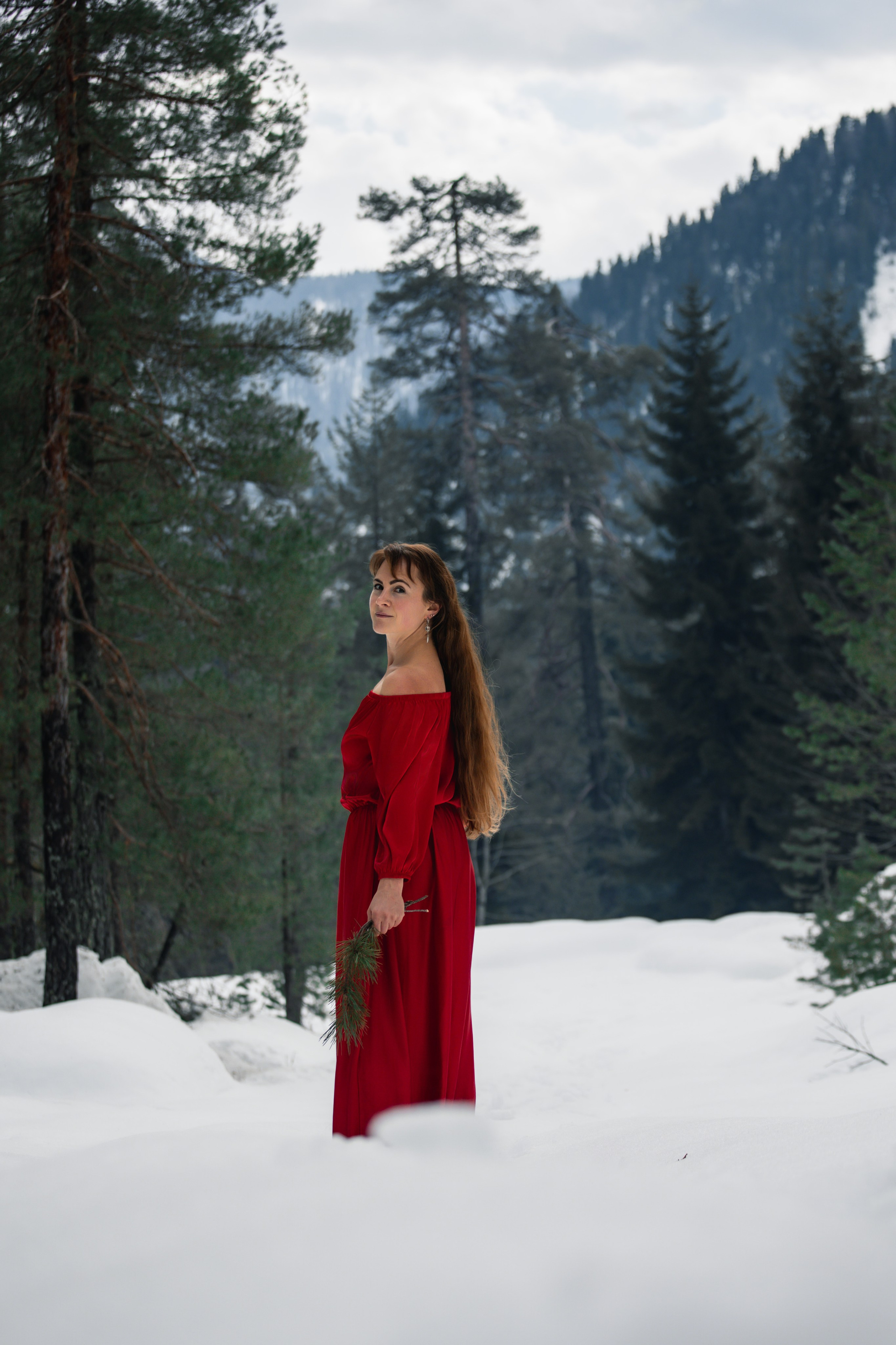 Red in snow. Photographer in Saint-Petersburg and Moscow Max Spector