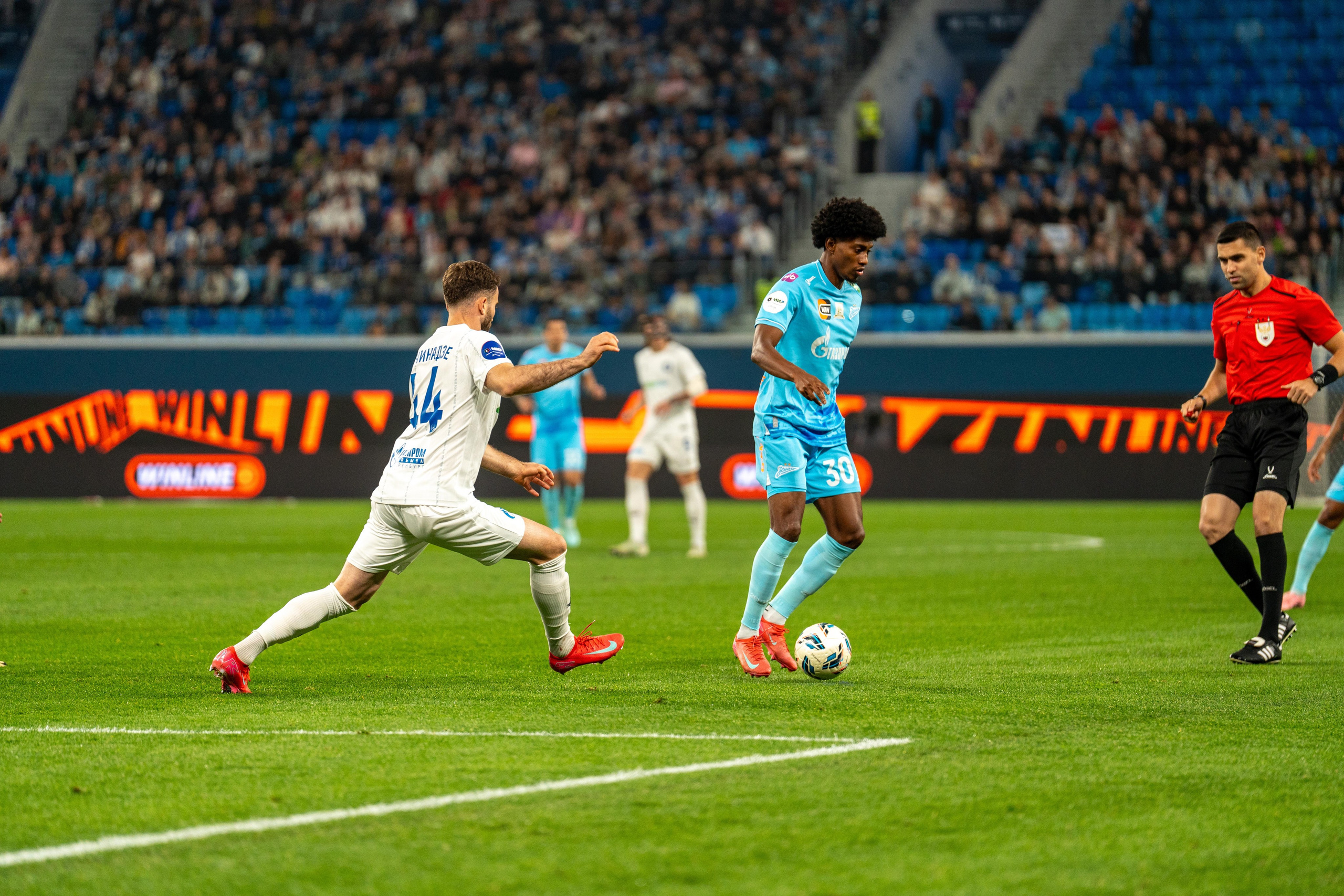 Снимок спортивного фотографа Санкт-Петербург: Зенит – Оренбург на Газпром Арене