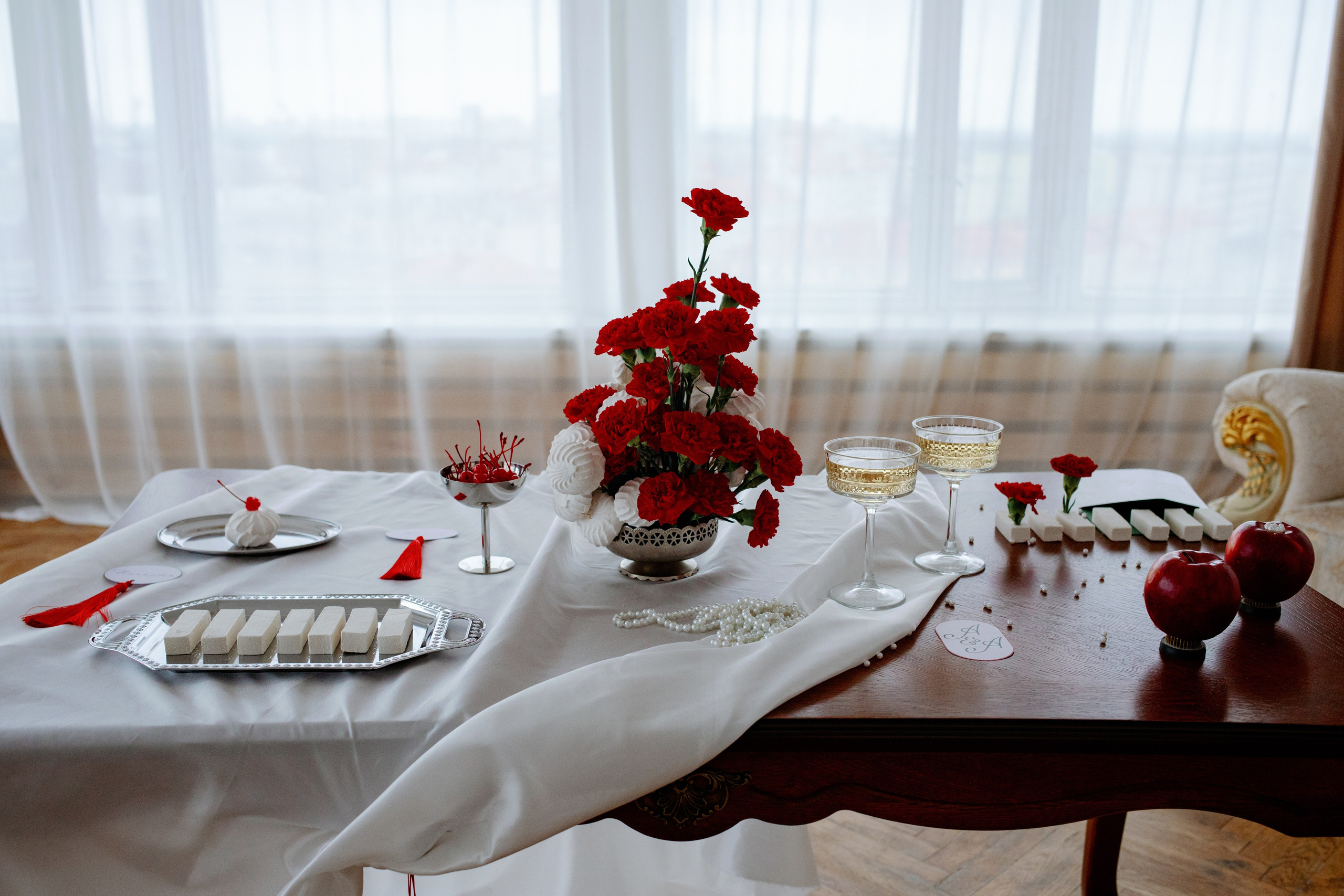 Свадебная творческая съемка в студии