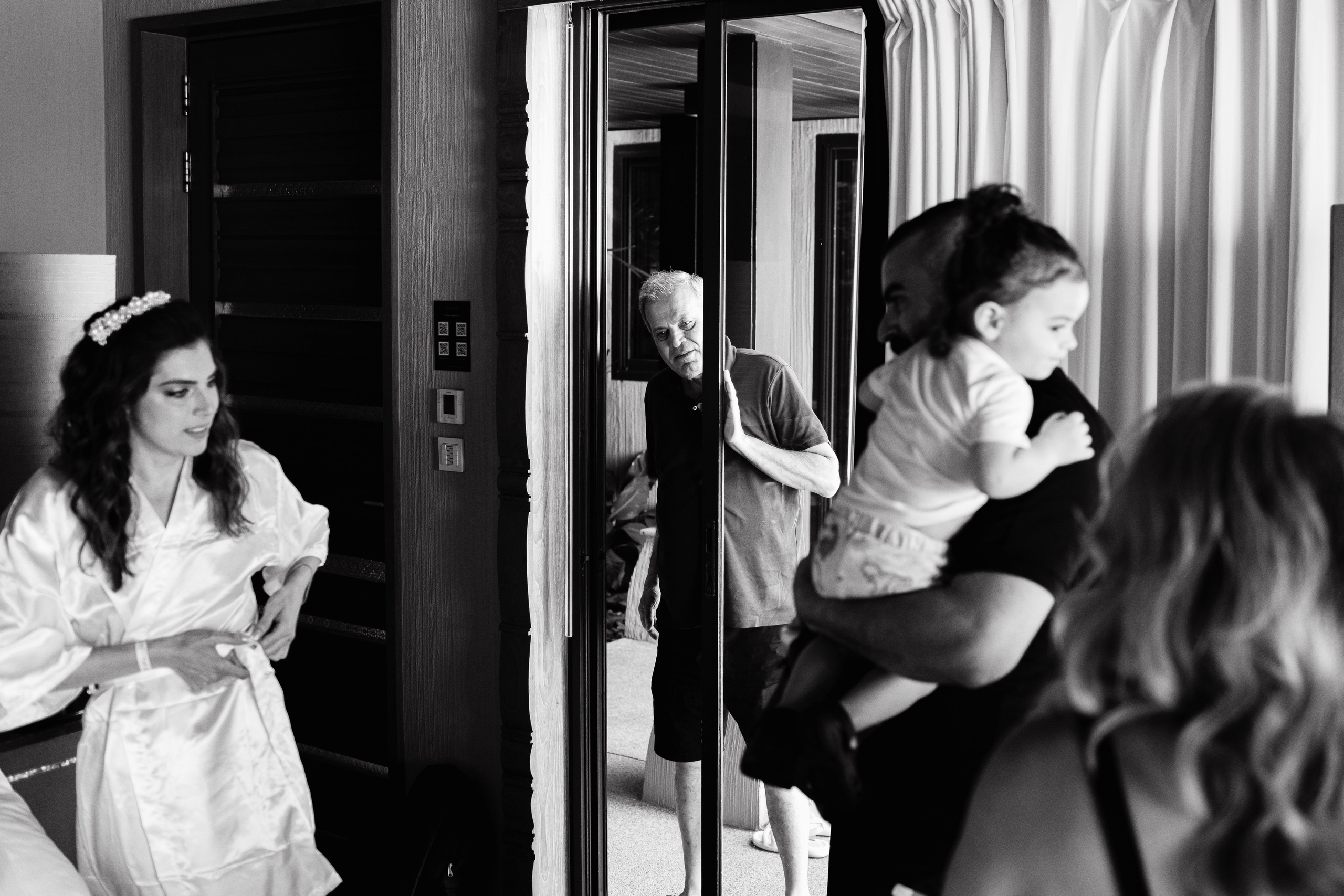 Свадьба с гостями на Пхукете. Фотограф на Пхукете в Таиланде