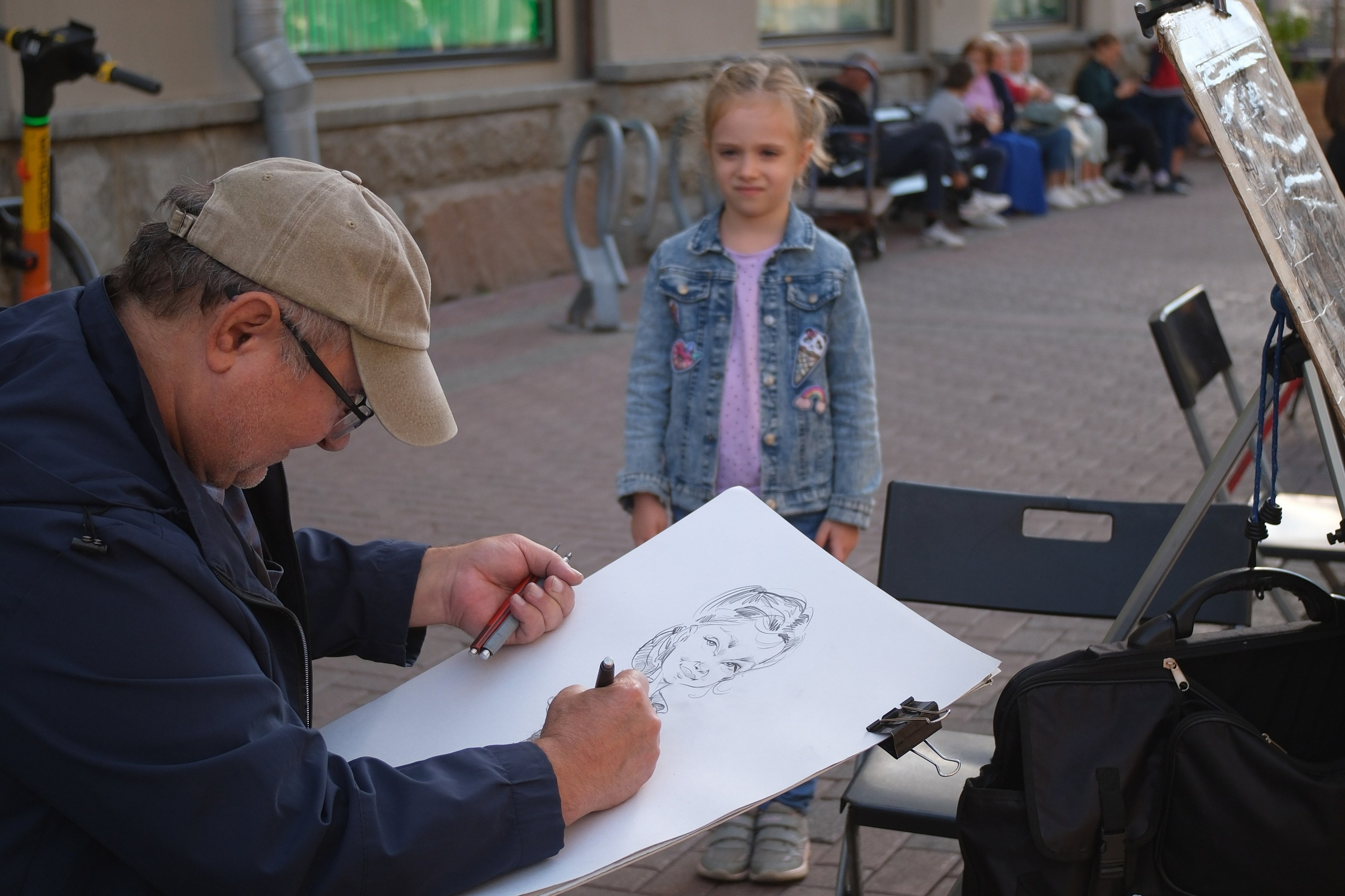 Улица, люди, жизнь…