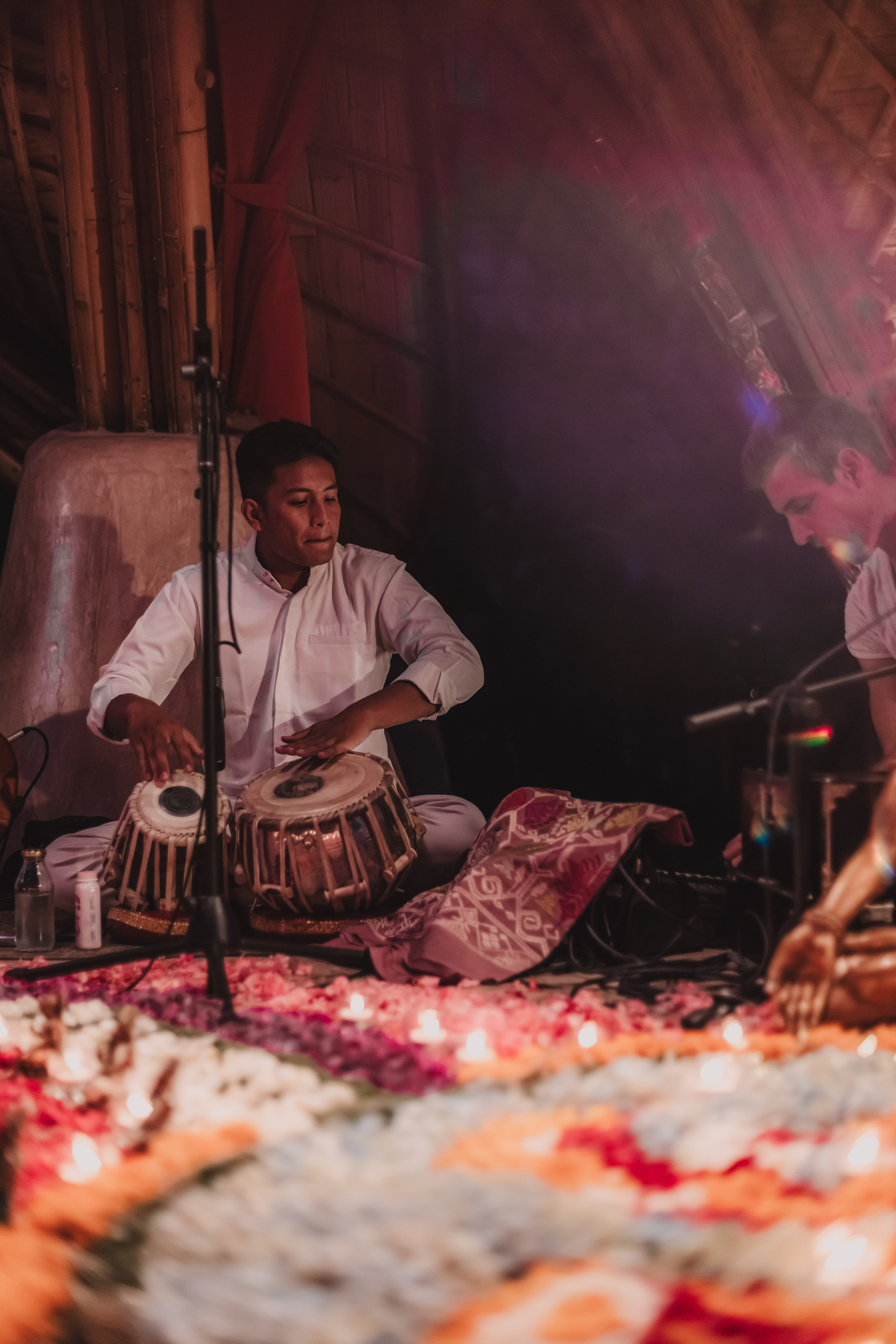 Bhakti Bliss kirtan at Alchemy. Mariam Bagdasaryan