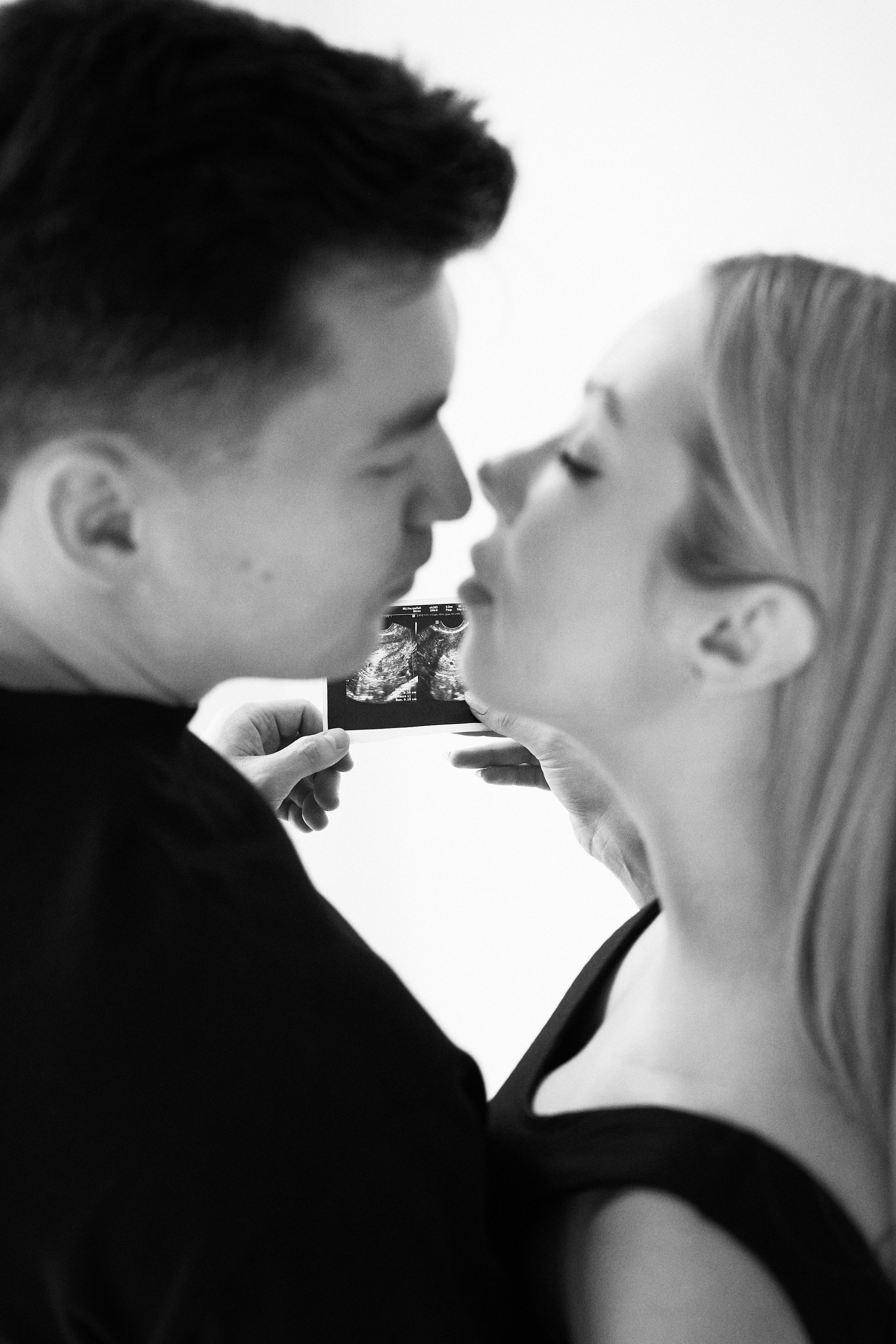 Фотосессия беременности Екатеринбург фотограф для беременных в ожидании чуда Екб фото. Фотограф Екатеринбург Анастасия Жерновская | Маркетплейсы и нейрофото