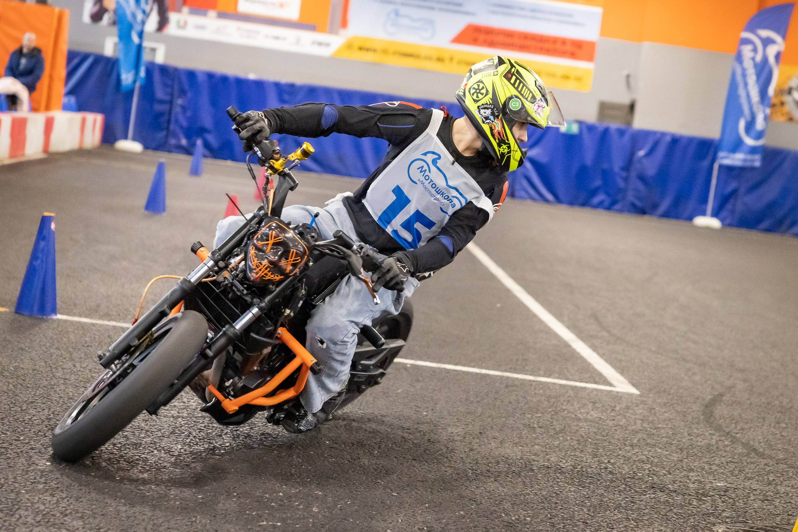 Соревнования в Мотошколе «Мосгортранс». Фотограф Владимир Охрименко