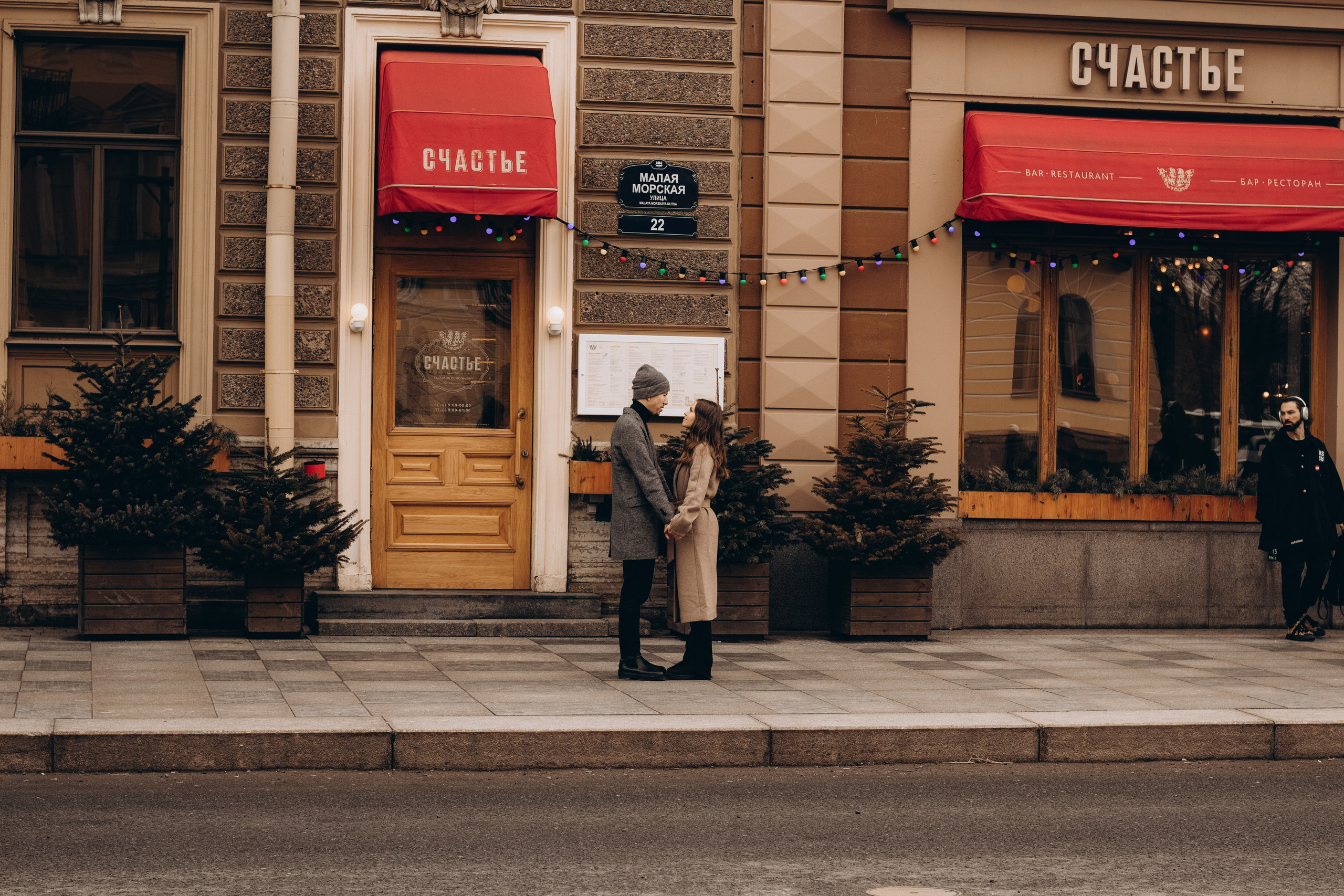 Вероника и Иван — Lovestory в историческом центре Петербурга. Фотограф Юлия Попова — JP Creative — хранитель семейной хроники в Петербурге