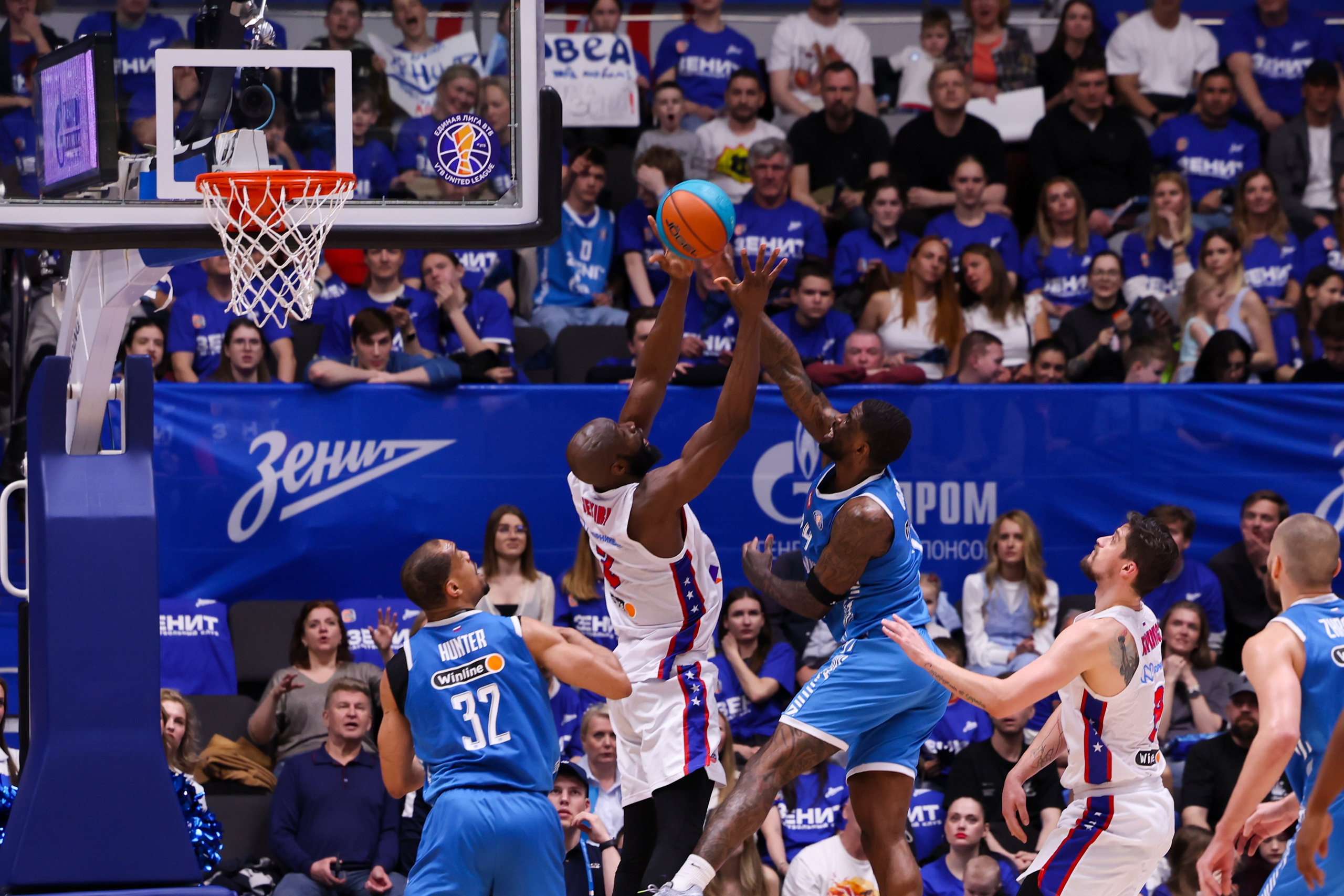 БК «Зенит» — БК «ЦСКА» финал ЕЛ ВТБ 1 игра 27.05.2025. Спортивный и репортажный фотограф Антон Тереханов