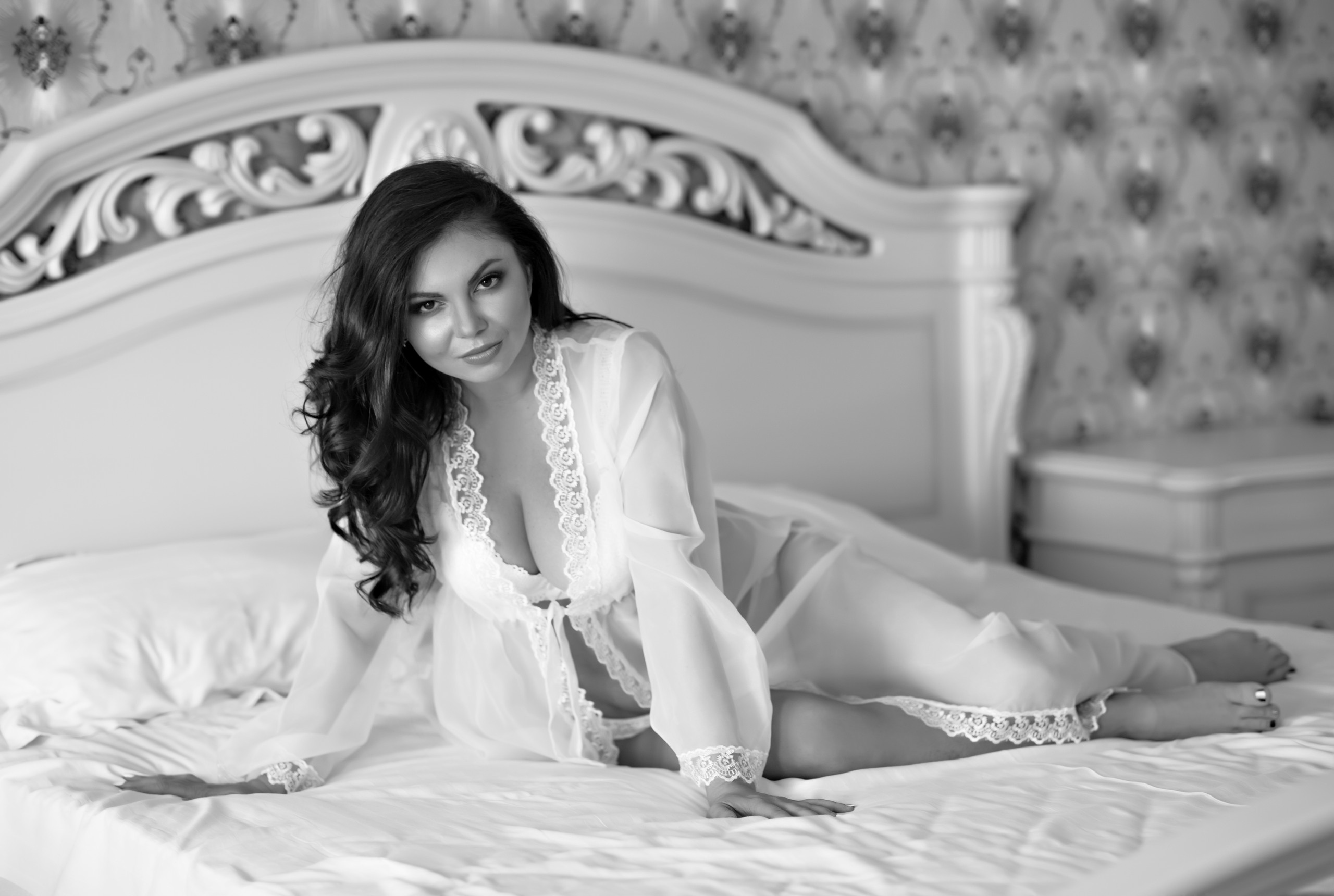 Будуарная фотосессия. Фотограф-стилист Крым Прокат одежды в Крыму. Фотосессии в Крыму
