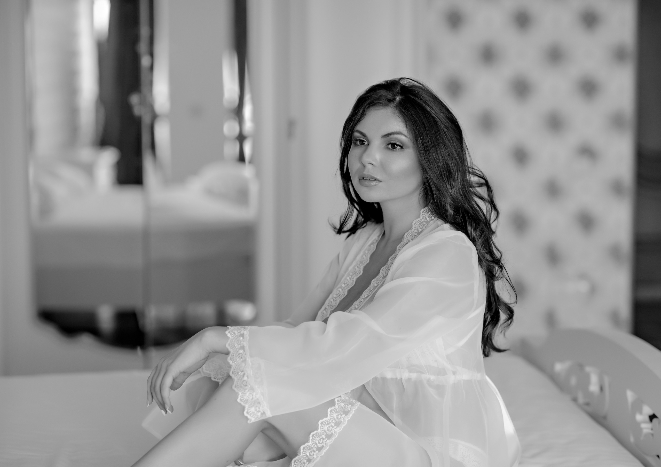 Будуарная фотосессия. Фотограф-стилист Крым Прокат одежды в Крыму. Фотосессии в Крыму