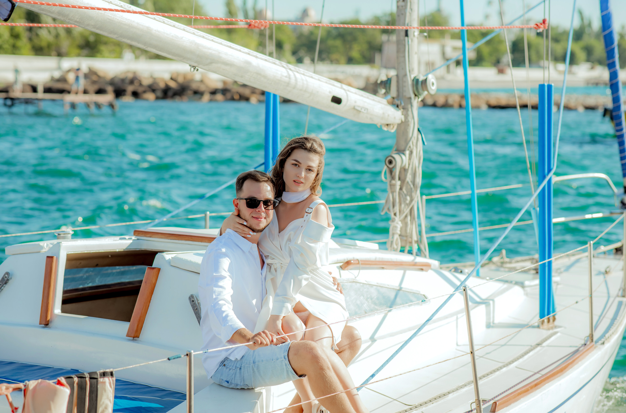 Выездные фотосессии. Съемка для влюбленных. Фотограф-стилист Крым Прокат одежды в Крыму. Фотосессии в Крыму