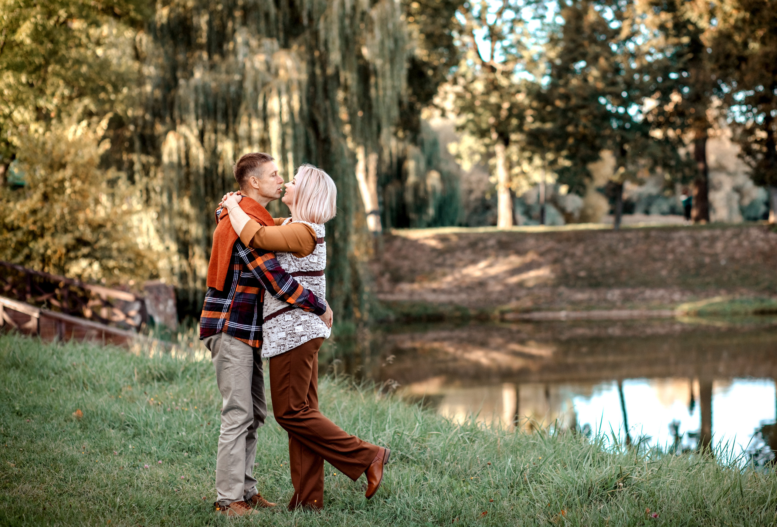 Выездные фотосессии. Съемка для влюбленных. Фотограф-стилист Крым Прокат одежды в Крыму. Фотосессии в Крыму