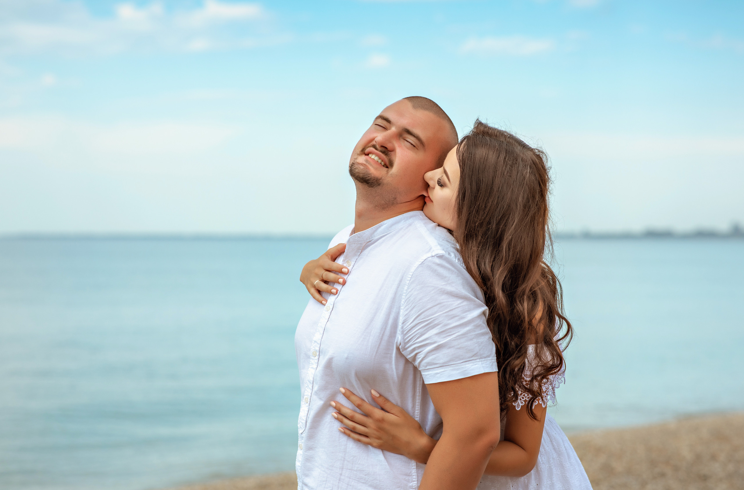 Выездные фотосессии. Съемка для влюбленных. Фотограф-стилист Крым Прокат одежды в Крыму. Фотосессии в Крыму