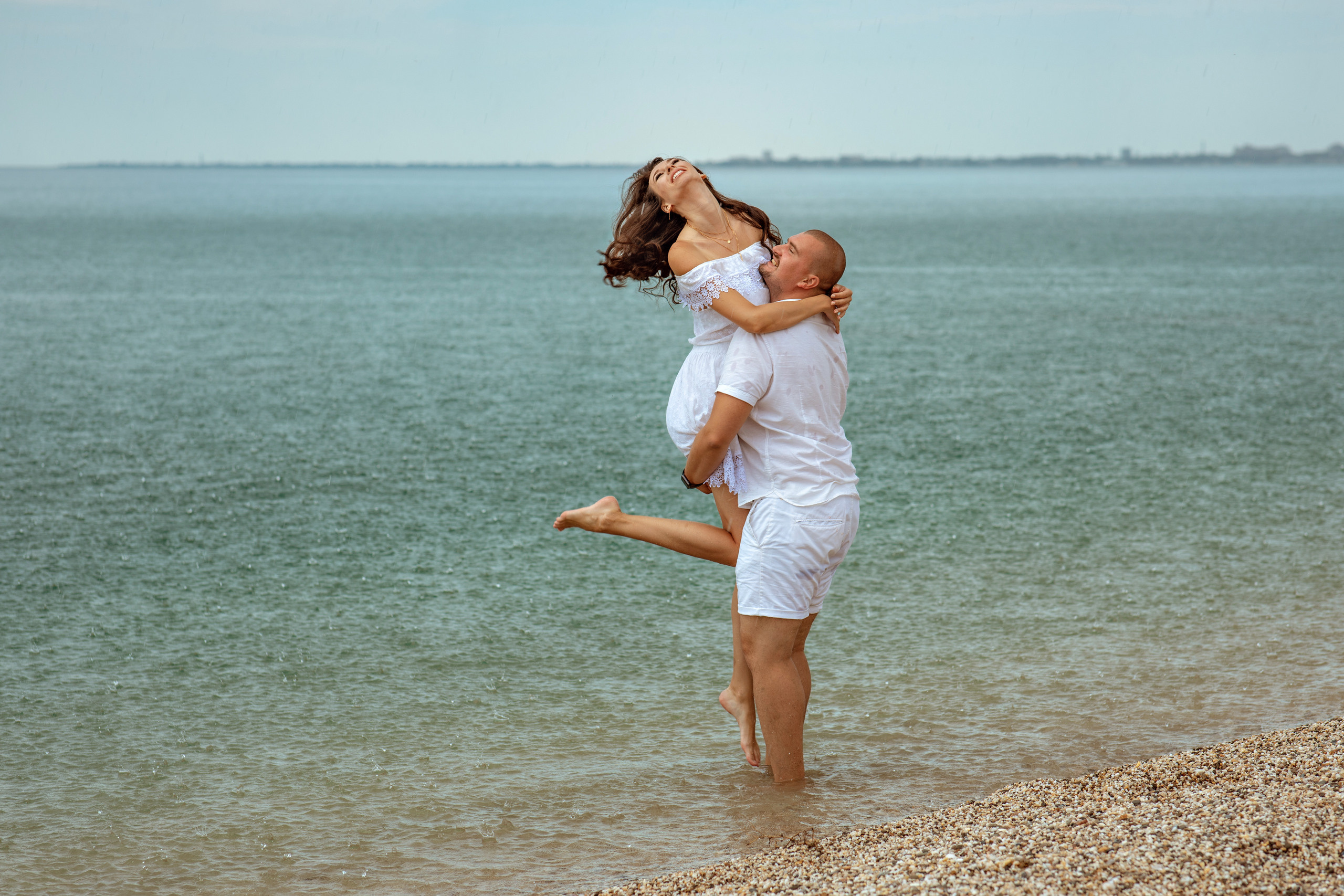 Выездные фотосессии. Съемка для влюбленных. Фотограф-стилист Крым Прокат одежды в Крыму. Фотосессии в Крыму