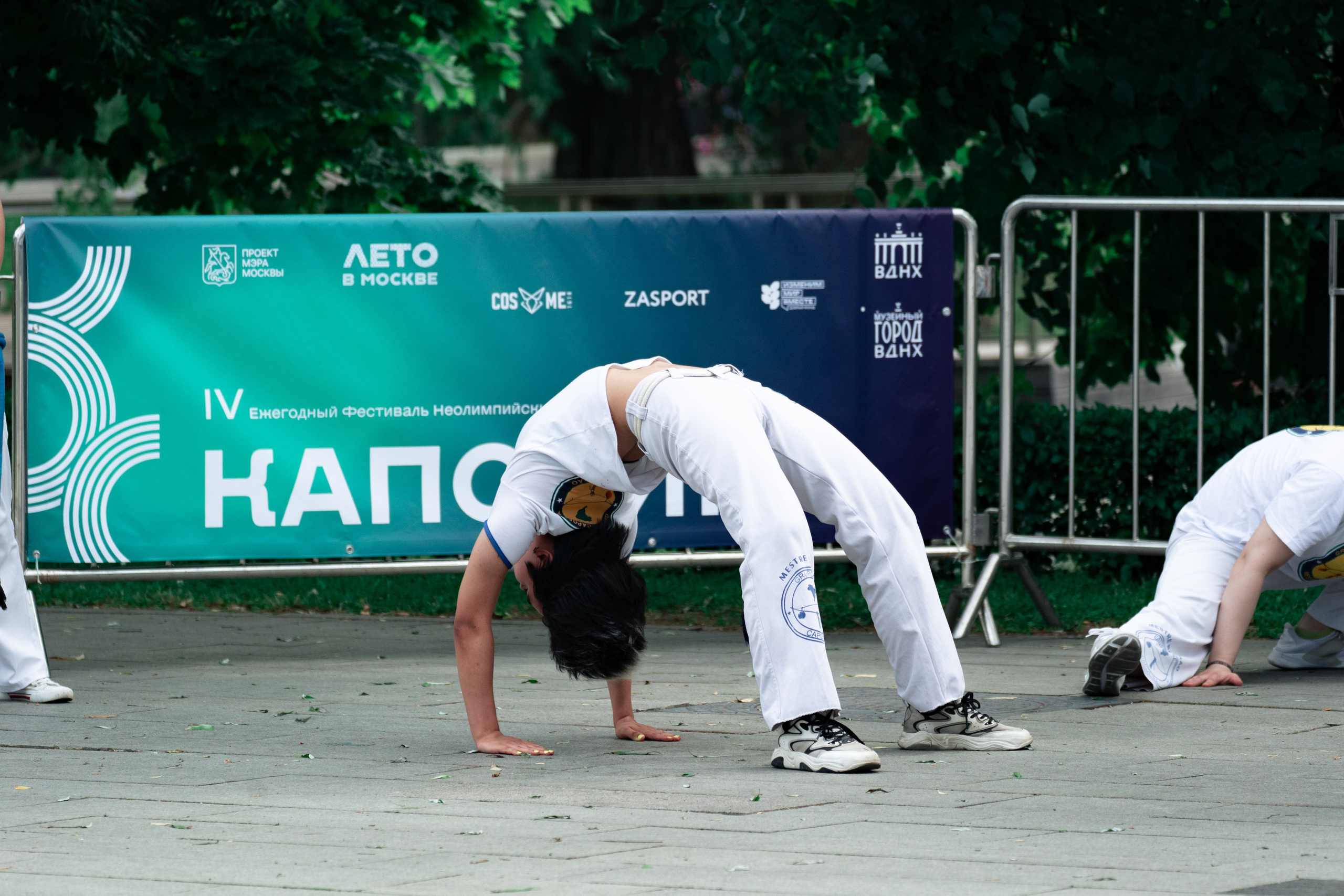 Открытый класс AXE Capoeira на фестивале неолимписких видов спорта на ВДНХ 2025 г:. Фотограф в Москве Ткаченко Владимир