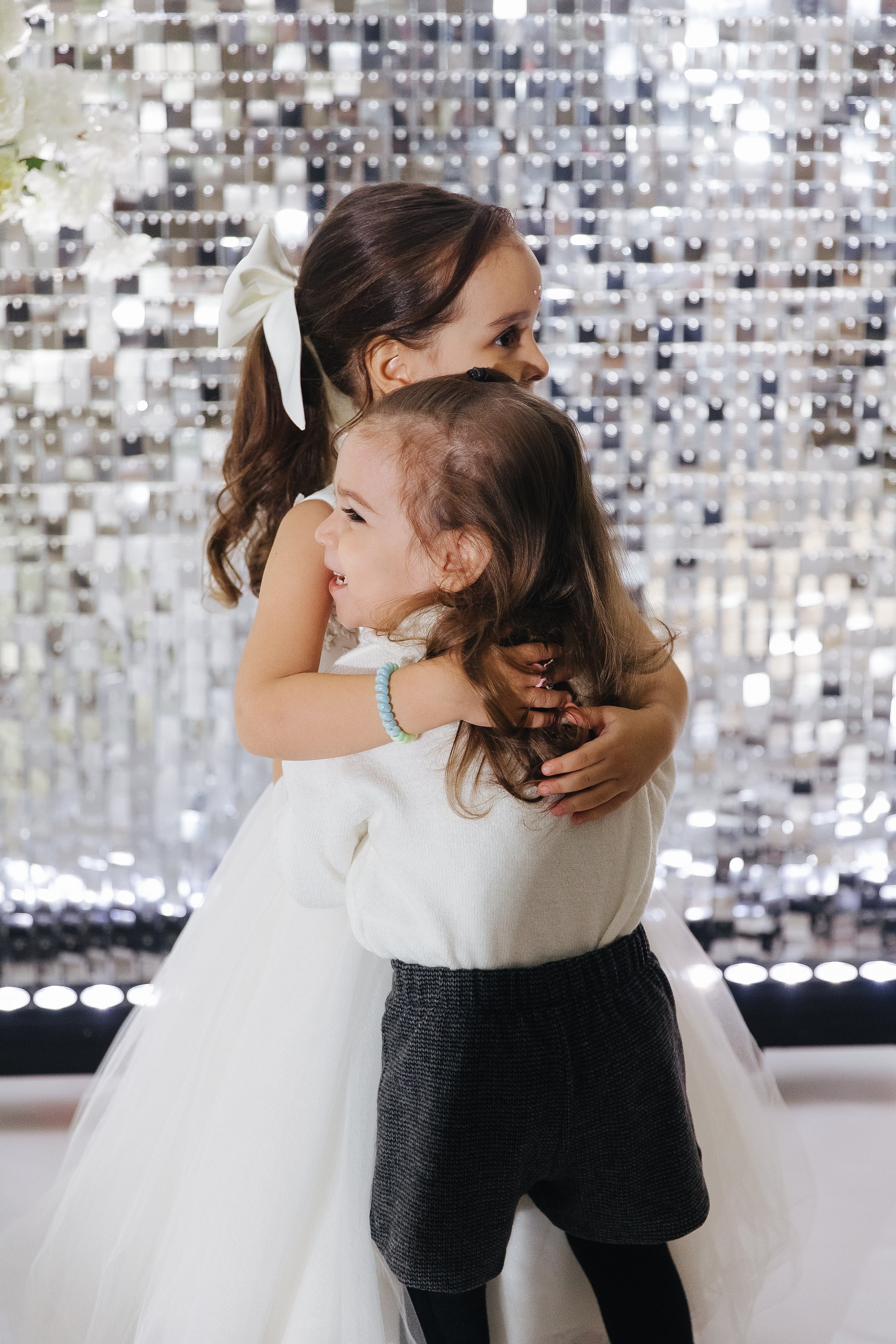 Ани и Назели. 35&5 День рождения, «Янтарь». Фотограф в Красноярске Надежда Воскресенская