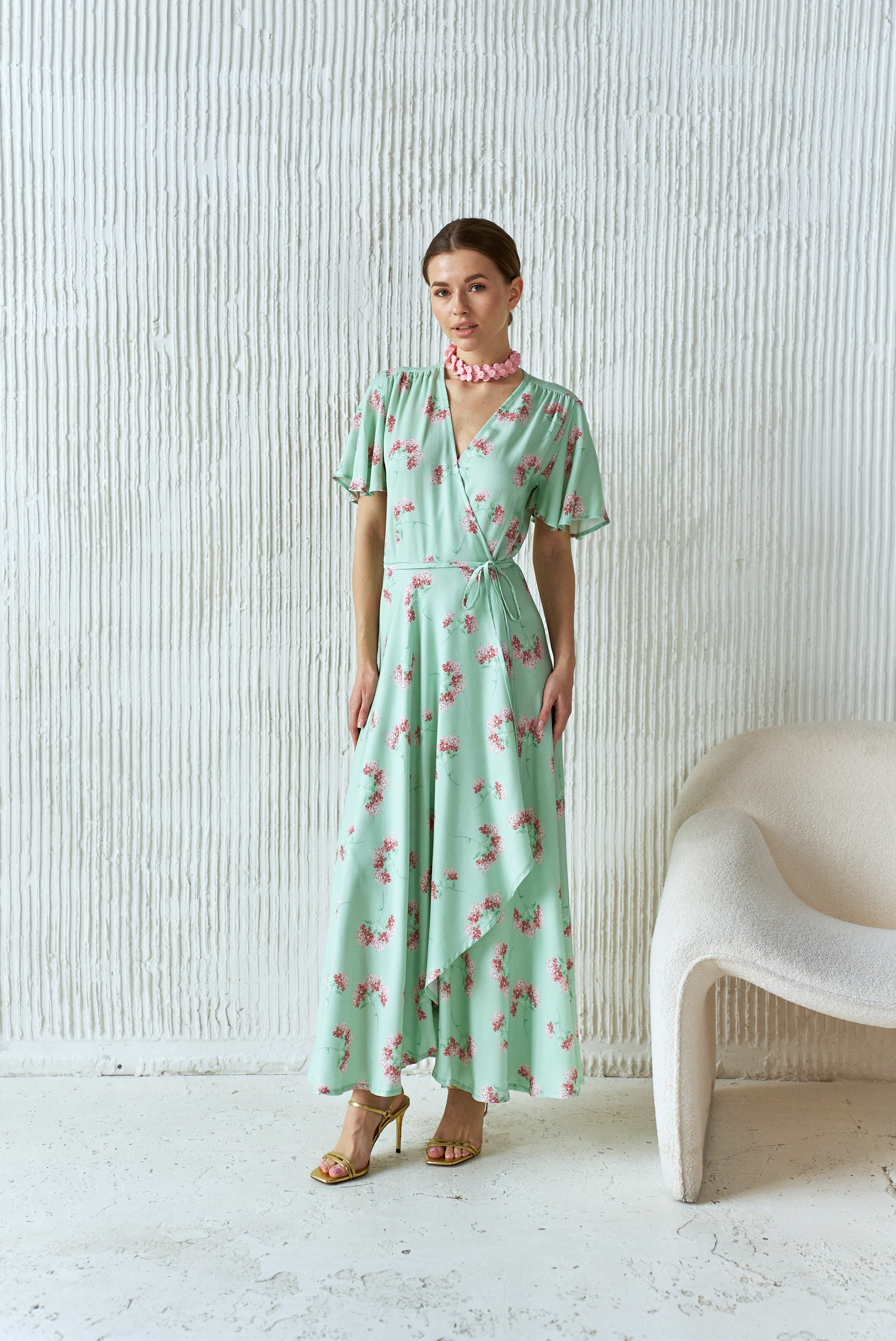 Каталог не на белом фоне. Фото и видео для брендов и бизнеса