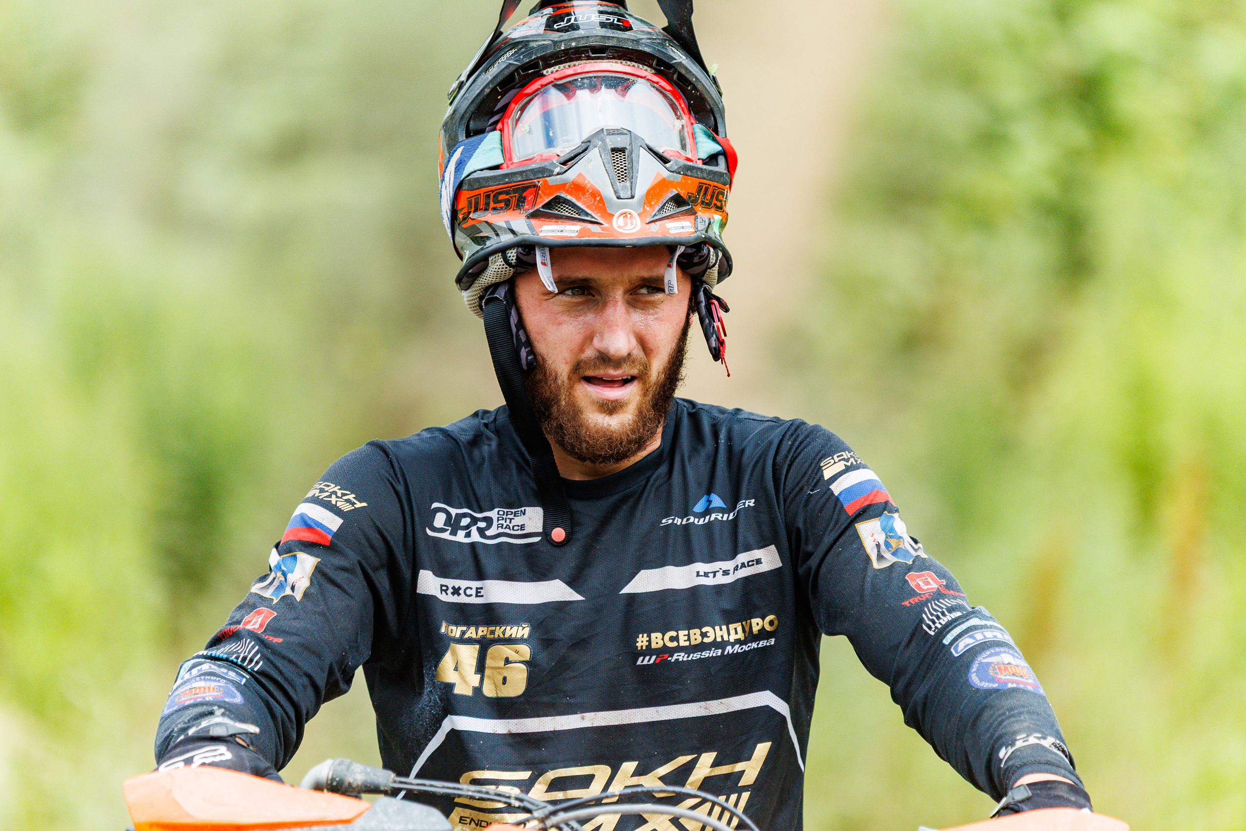 NPR-2025. Свадебный, семейный и репортажный фотограф в Южно-Сахалинске Артур Петросян