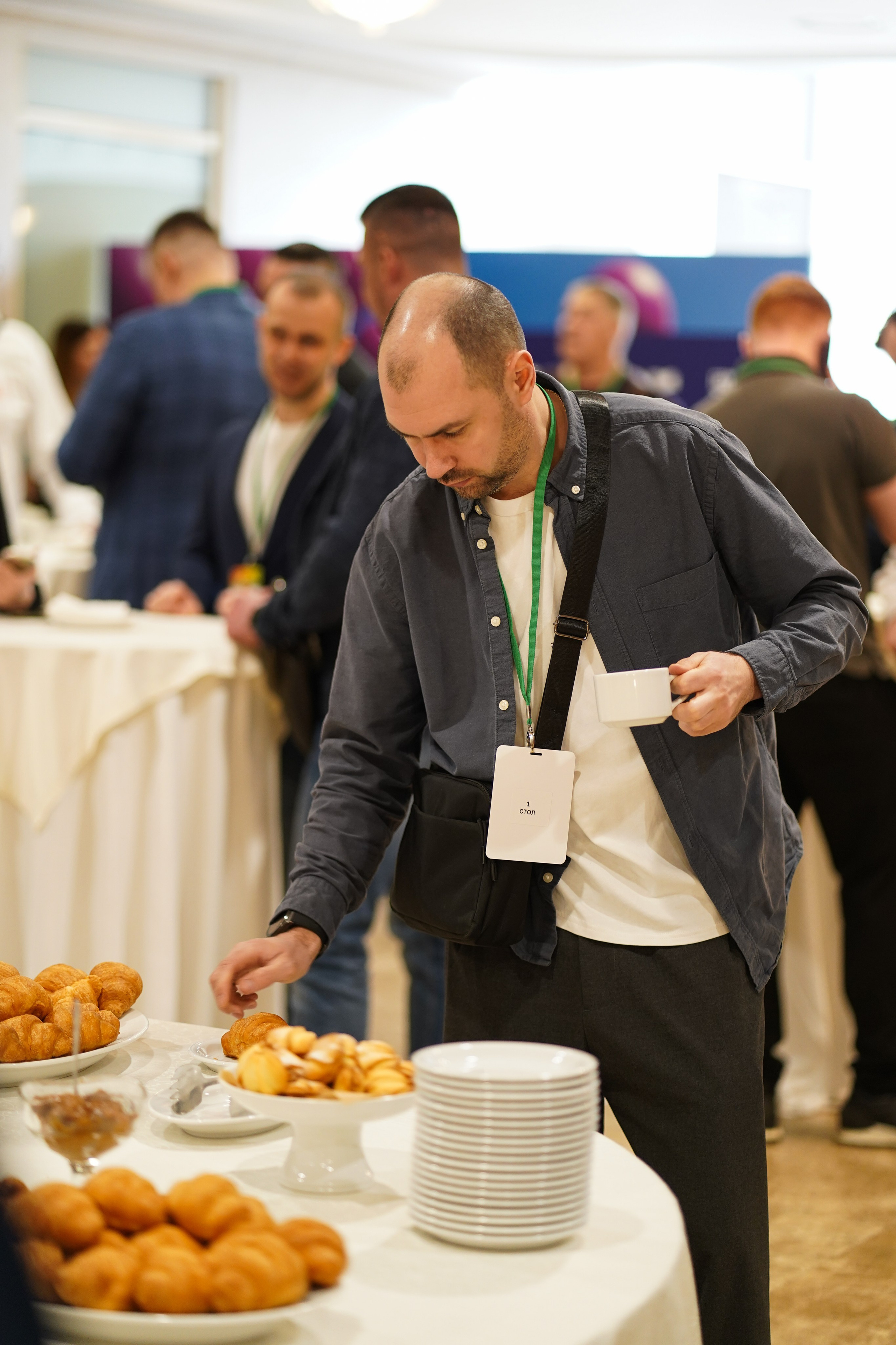 Малоэтажная страна конференция. Фотограф