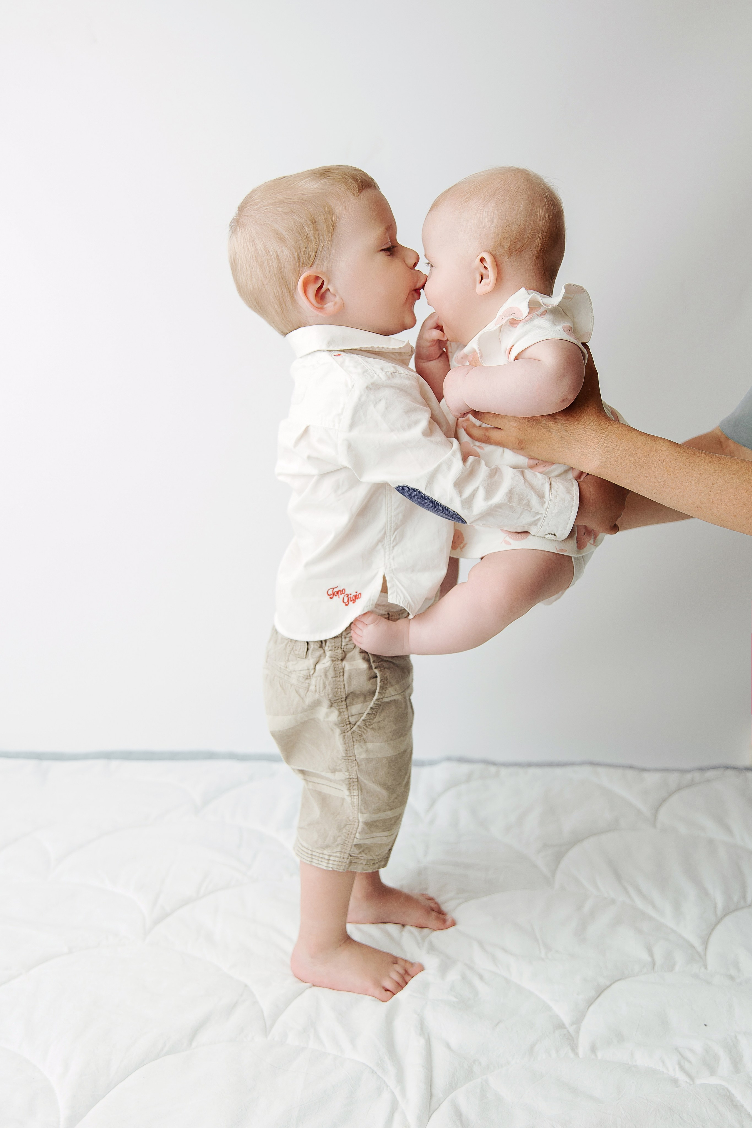 Малыши 3 мес +. Детский фотограф новорожденных Москва. годики под ключ. своя студия