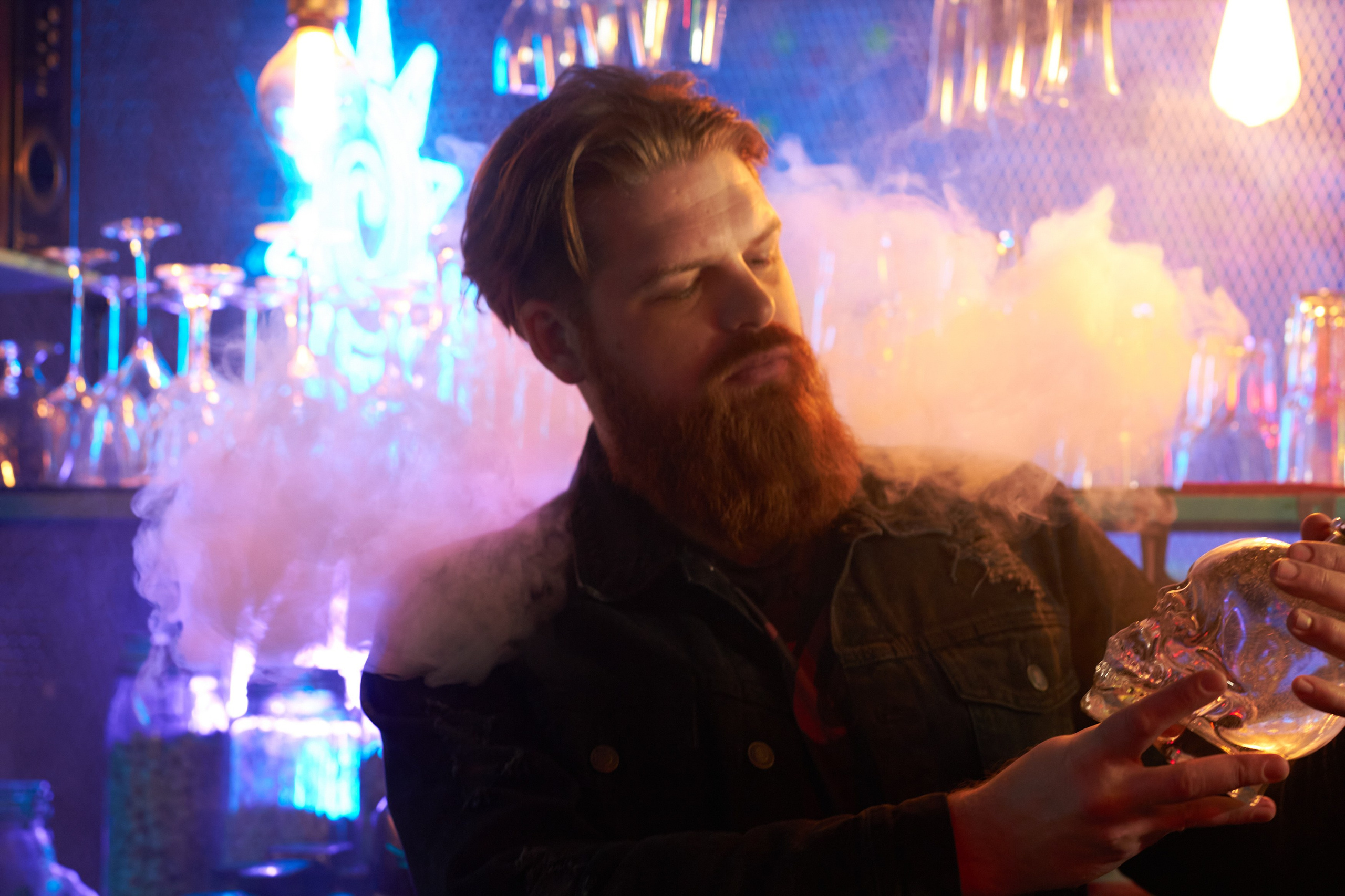 Горячий парень. Бар Кокопелли. Свадебный, семейный и контент фотограф в Санкт- Петербурге Елена Грие