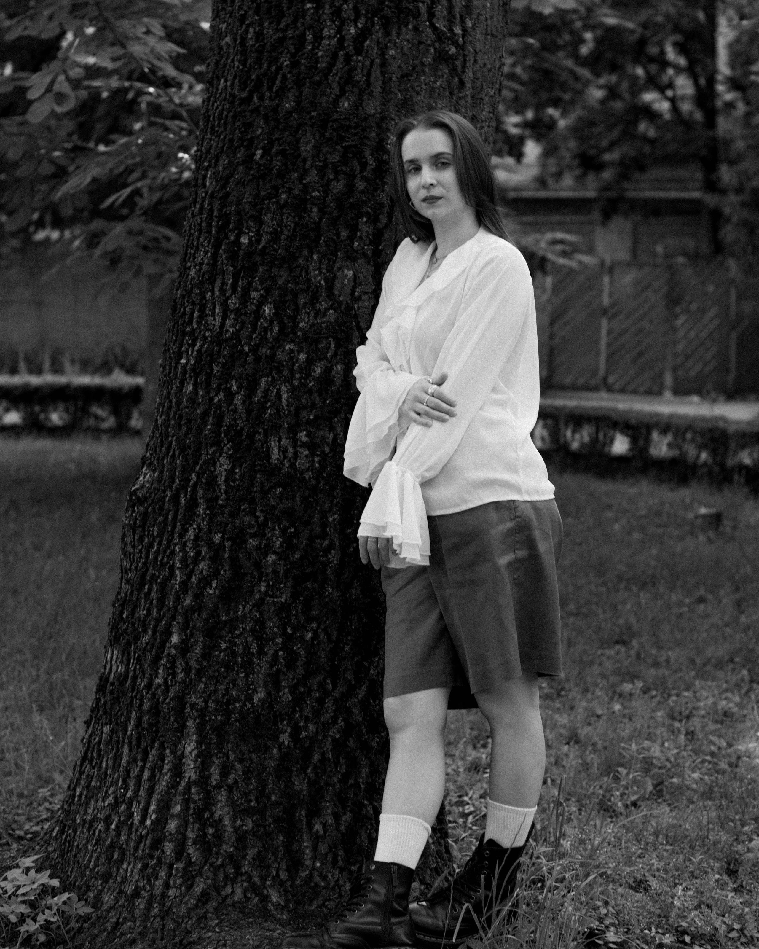 Саша. Женский фотограф. Создатель украшений ручной работы. Модель