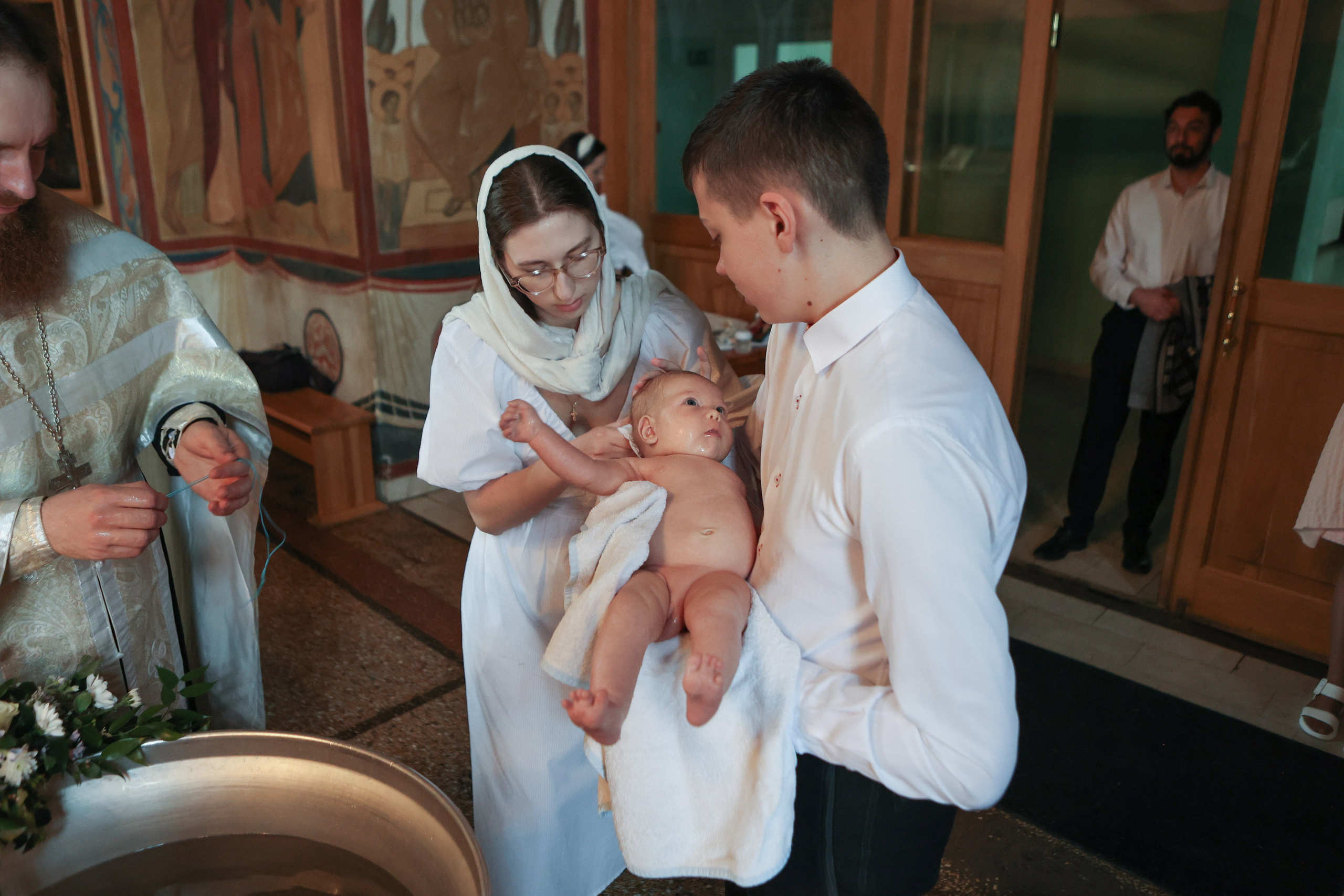 Крещение, Свято-Троицкая Сергиева Лавра. Фотограф новорожденных. Детский и семейный фотограф Марьяна Юдина