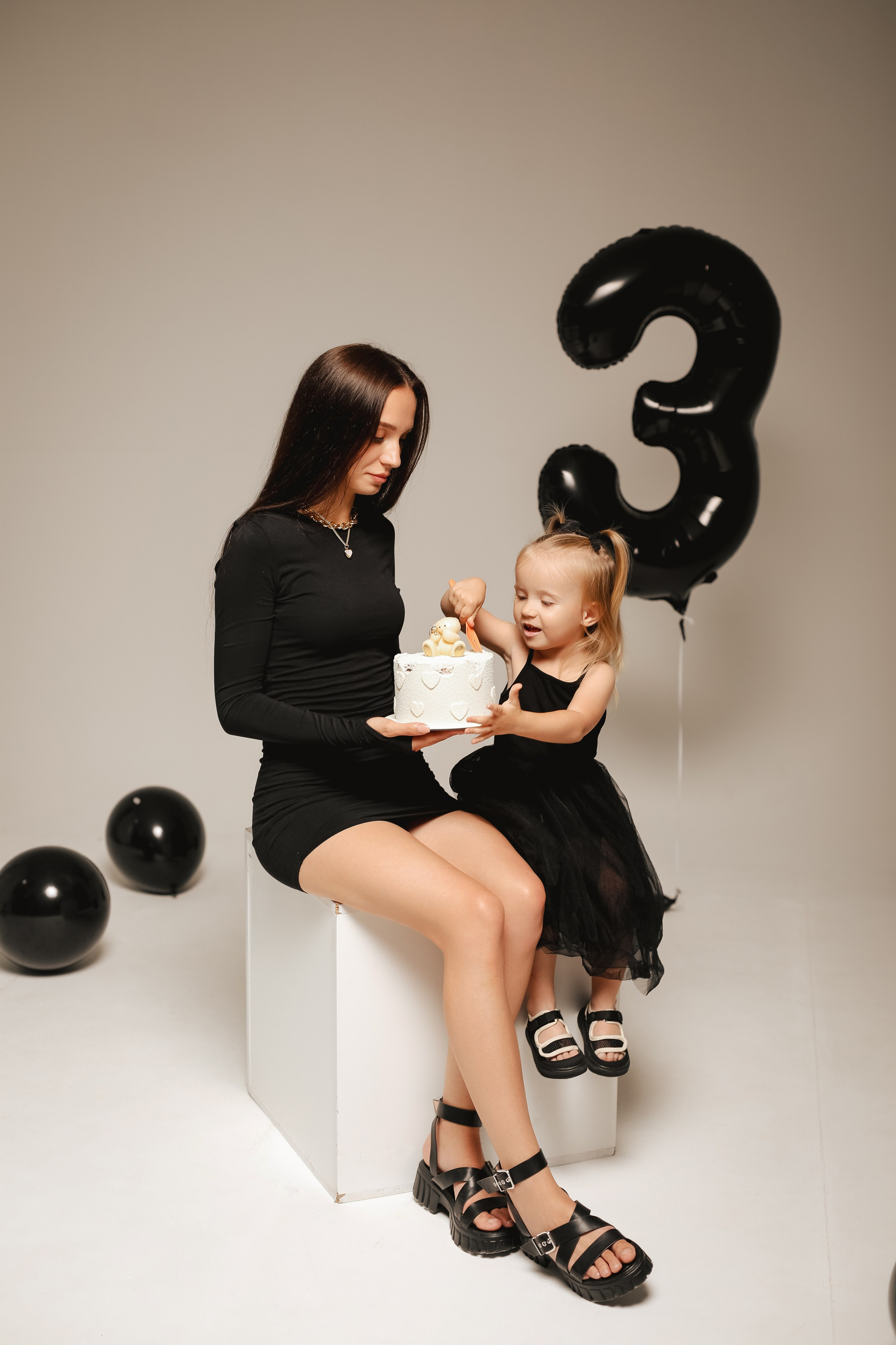 3 года. Свадьбы