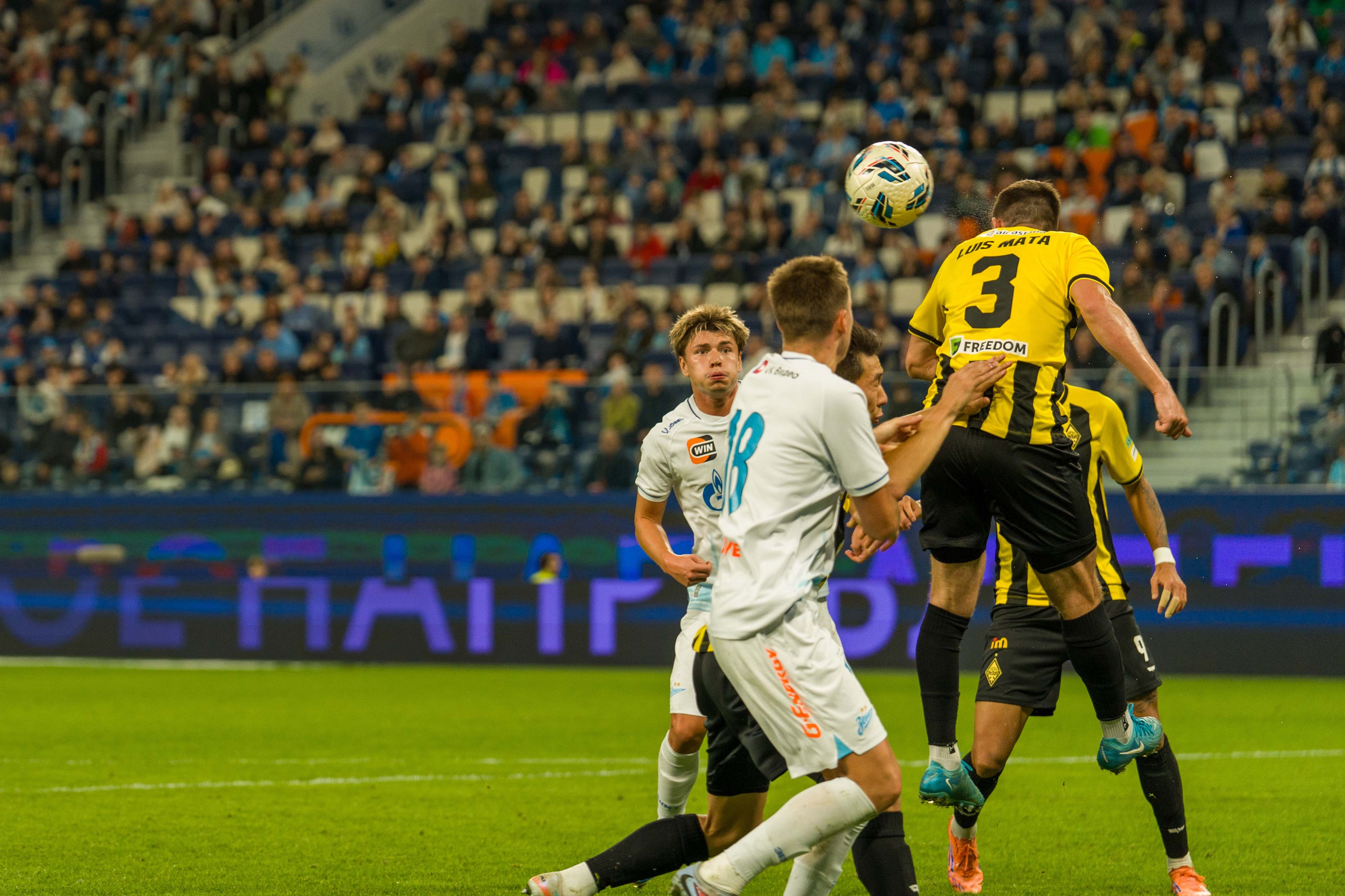 Зенит — Кайрат: фотогалерея товарищеского матча в Санкт-Петербурге | Антон Гауф. Спортивный фотограф в Санкт-Петербурге | Антон Гауф