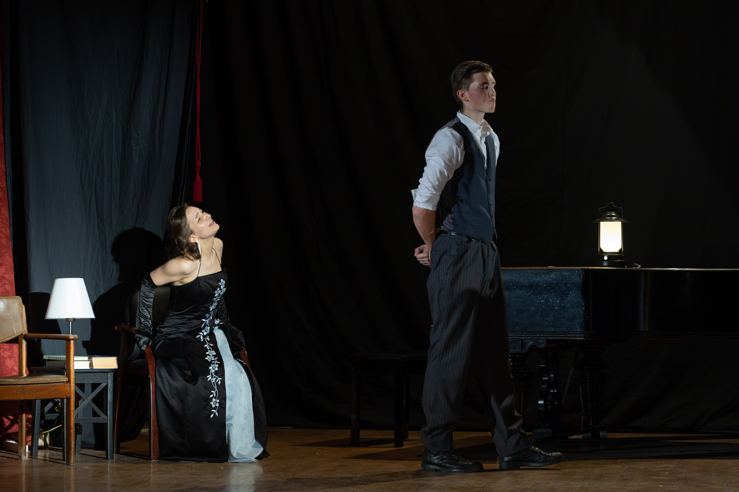 Театр. Photomantis