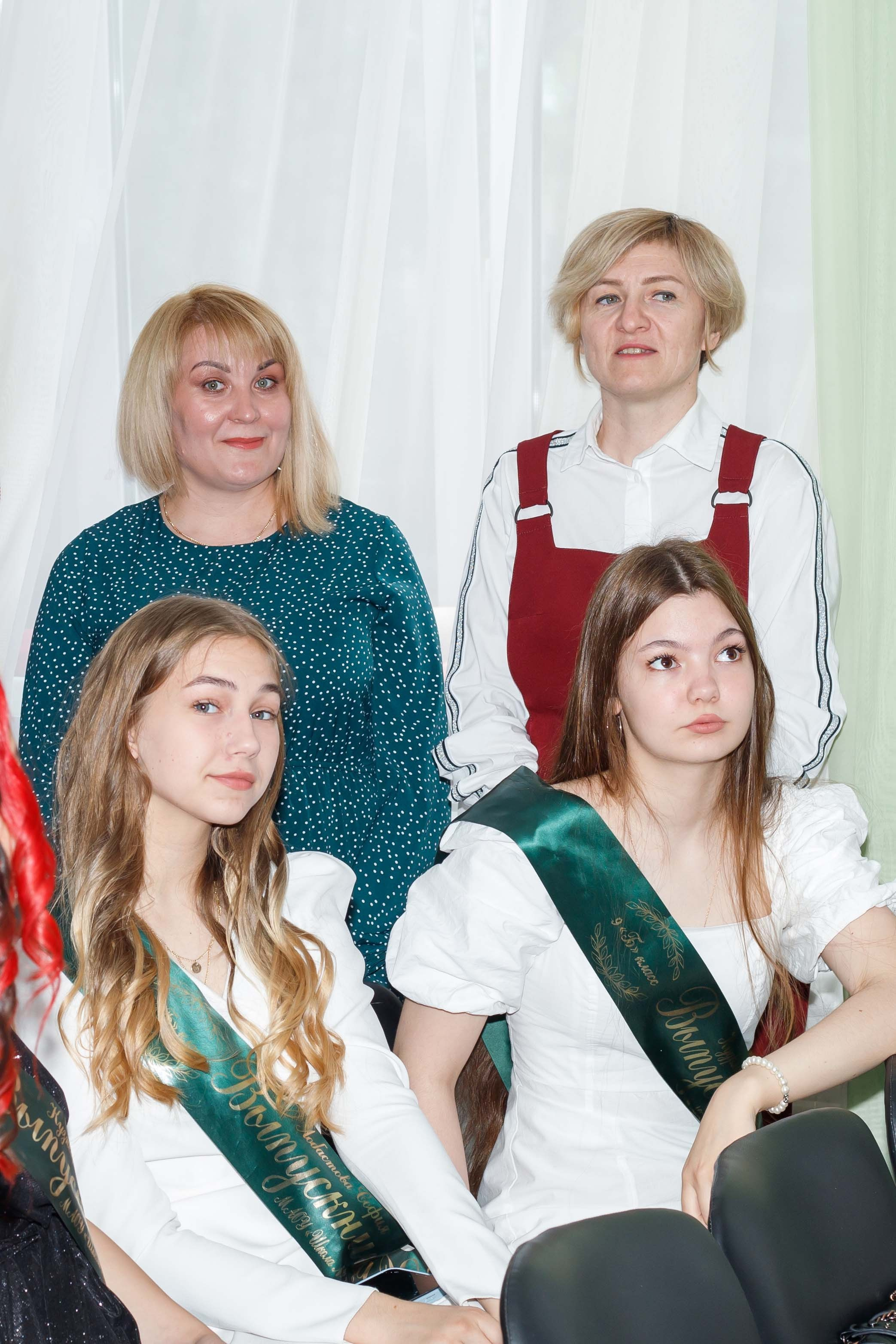 Вручение аттестатов (9 класс). Репортажный Фотограф