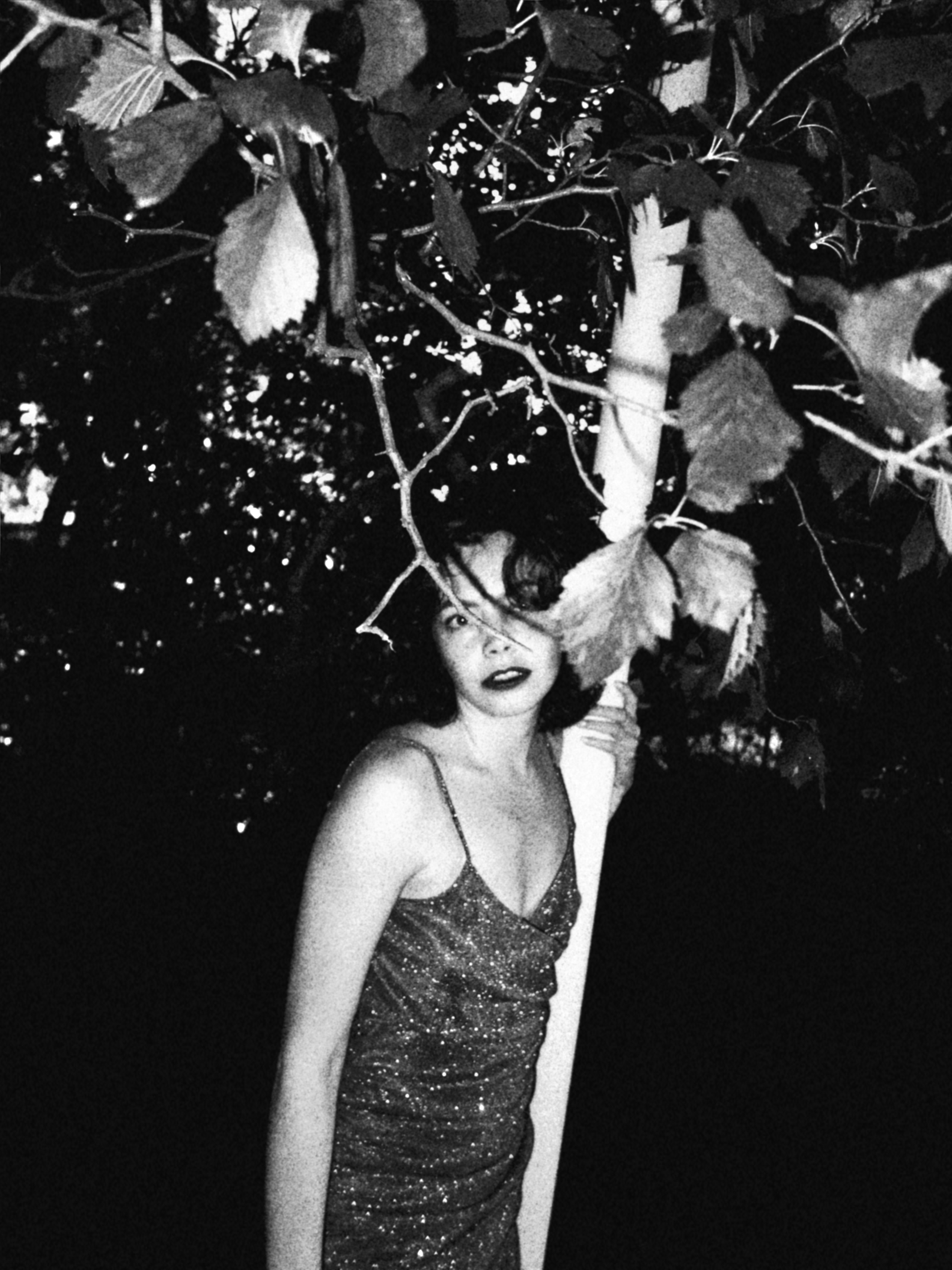 Bubbly party. Портретный фотограф и видеограф в Москве Кошеренкова Екатерина. Черно белая-съёмка. Минимализм