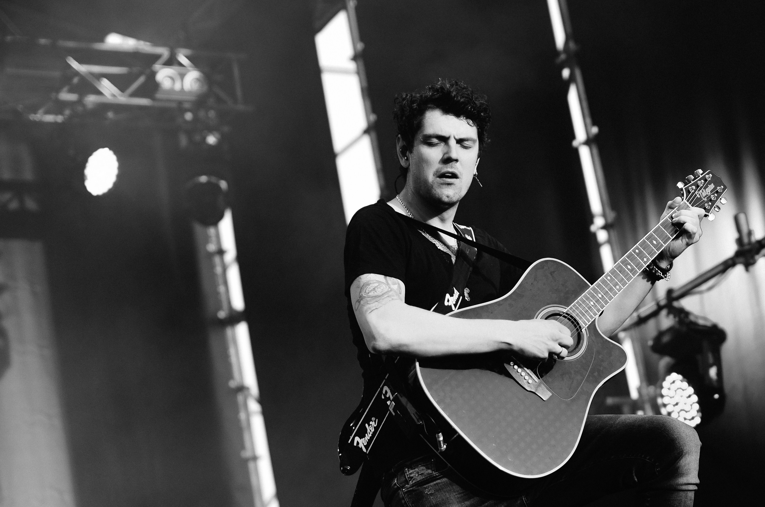 Концерт The Hatters на фестивале «Грань» в Барнауле. Денисова Аля — фотограф для парных съемок и индивидуальных историй в Барнауле