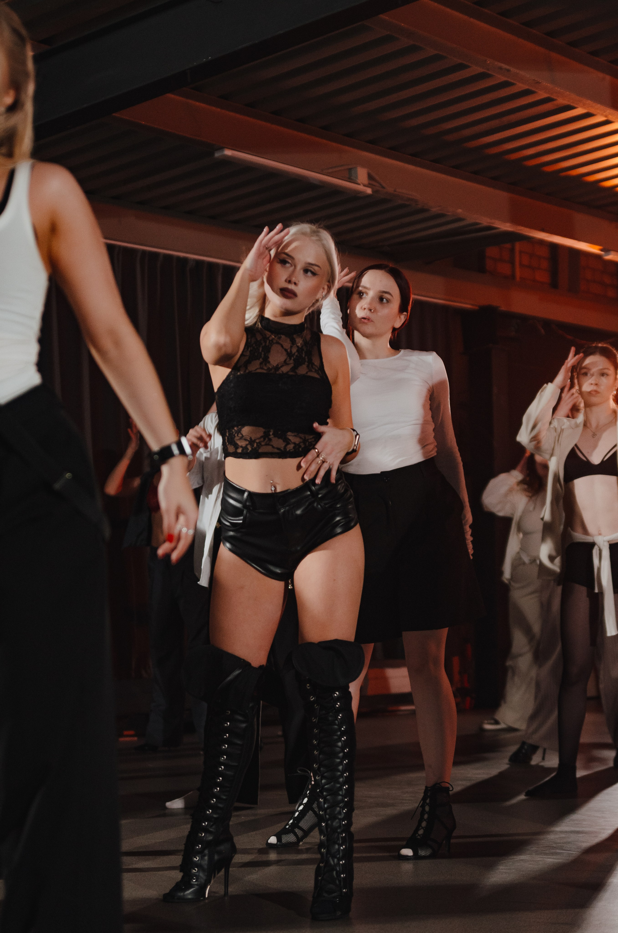 Birthday heels class Екатерины Ингачевой. Денисова Аля — фотограф для парных съемок и индивидуальных историй в Барнауле