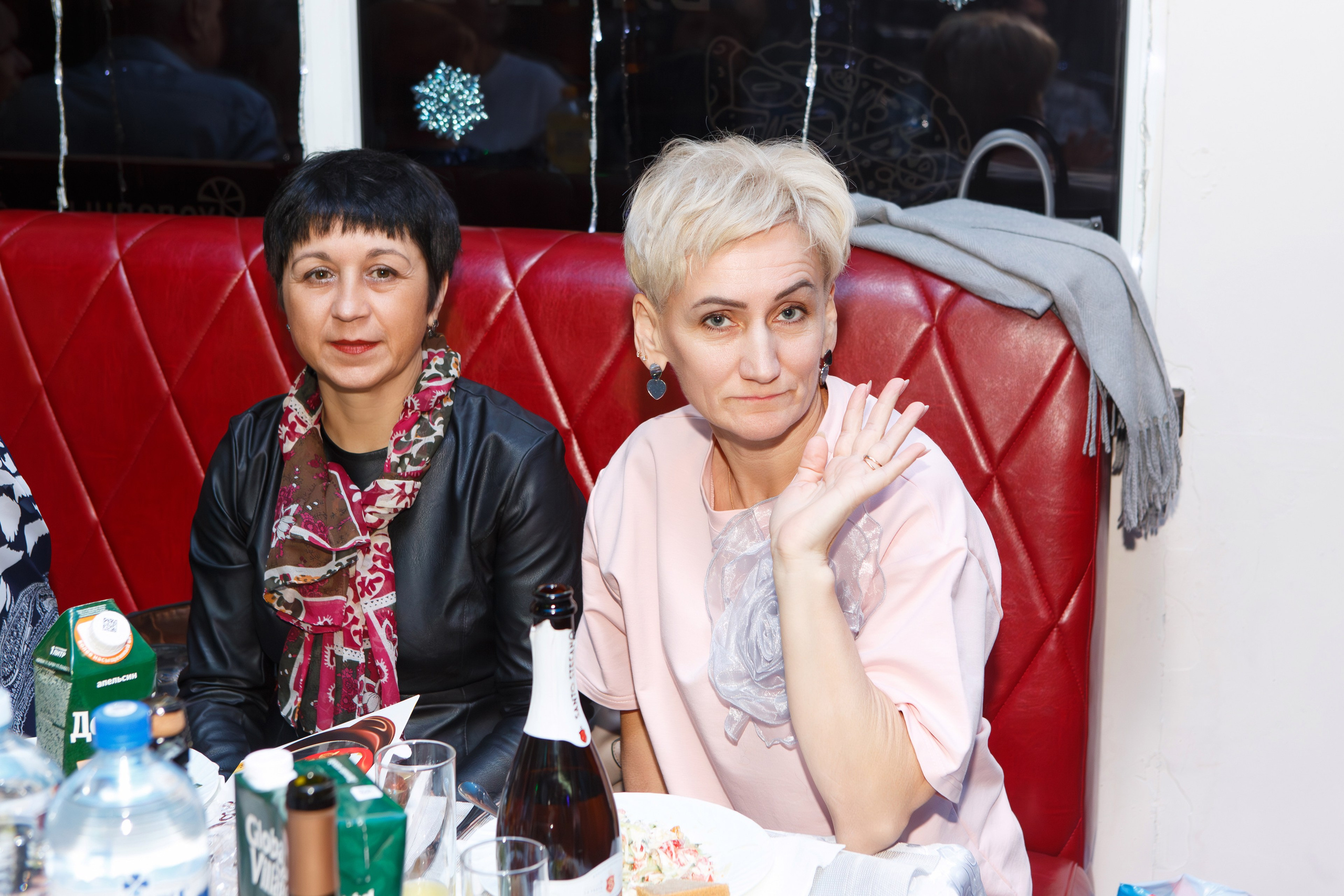 КОРПОРАТИВ 20.12.24 (кафе — АТМОСФЕРА). Профессиональный фотограф в Мценске и Орловской области