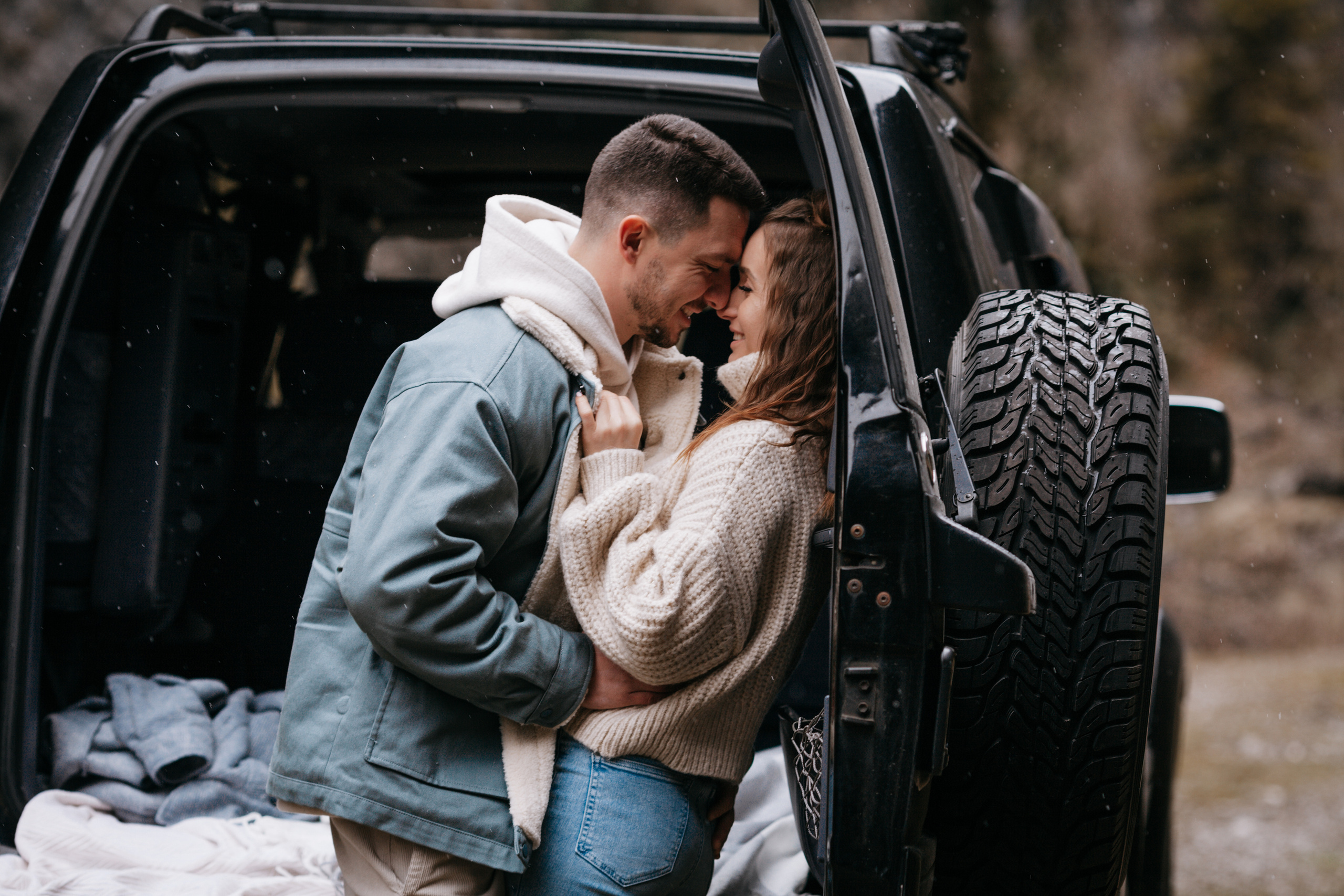 Mountain Engagement. Wedding photographer Valeriy Solonskiy