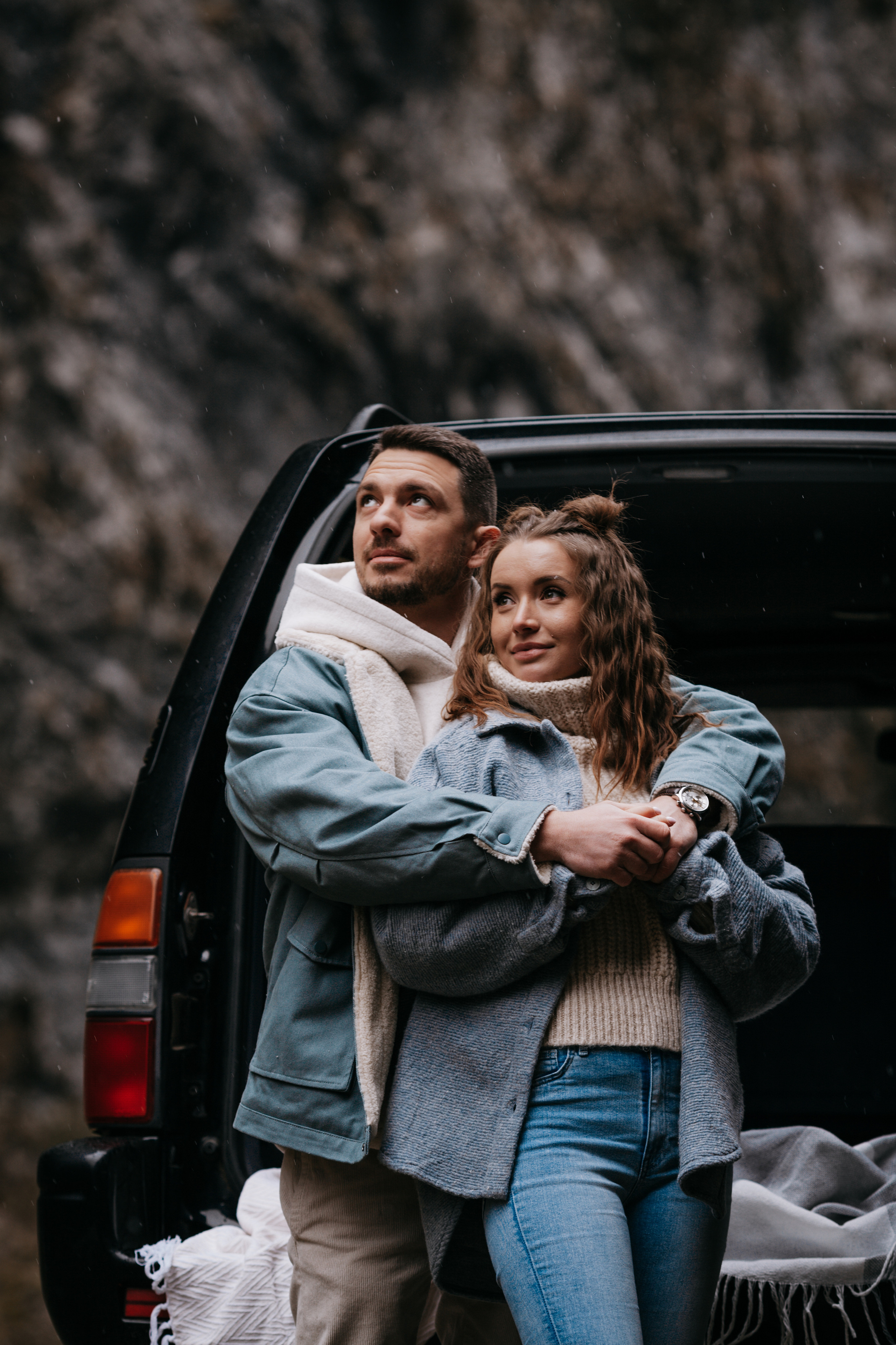 Mountain Engagement. Wedding photographer Valeriy Solonskiy
