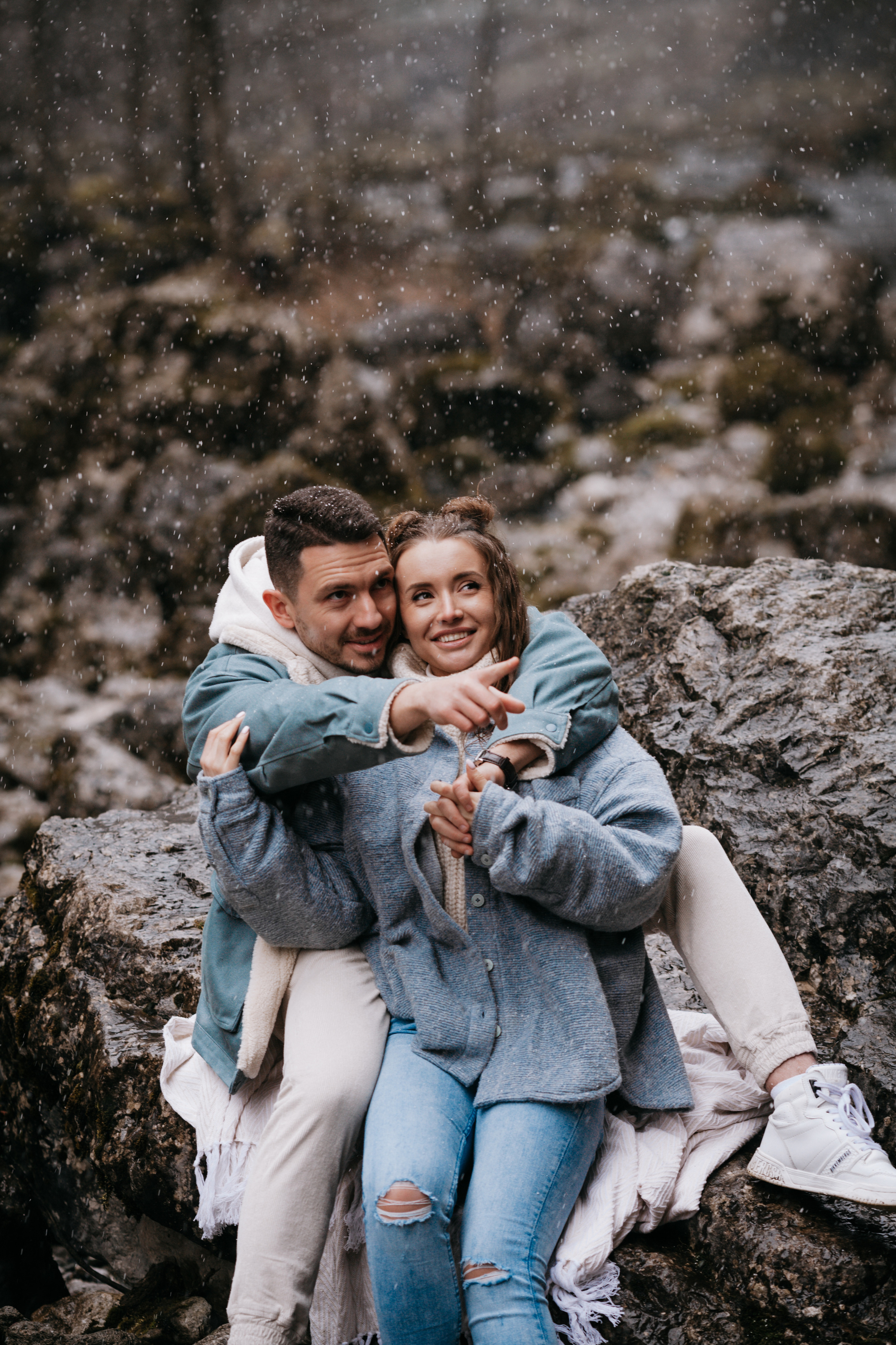 Mountain Engagement. Wedding photographer Valeriy Solonskiy