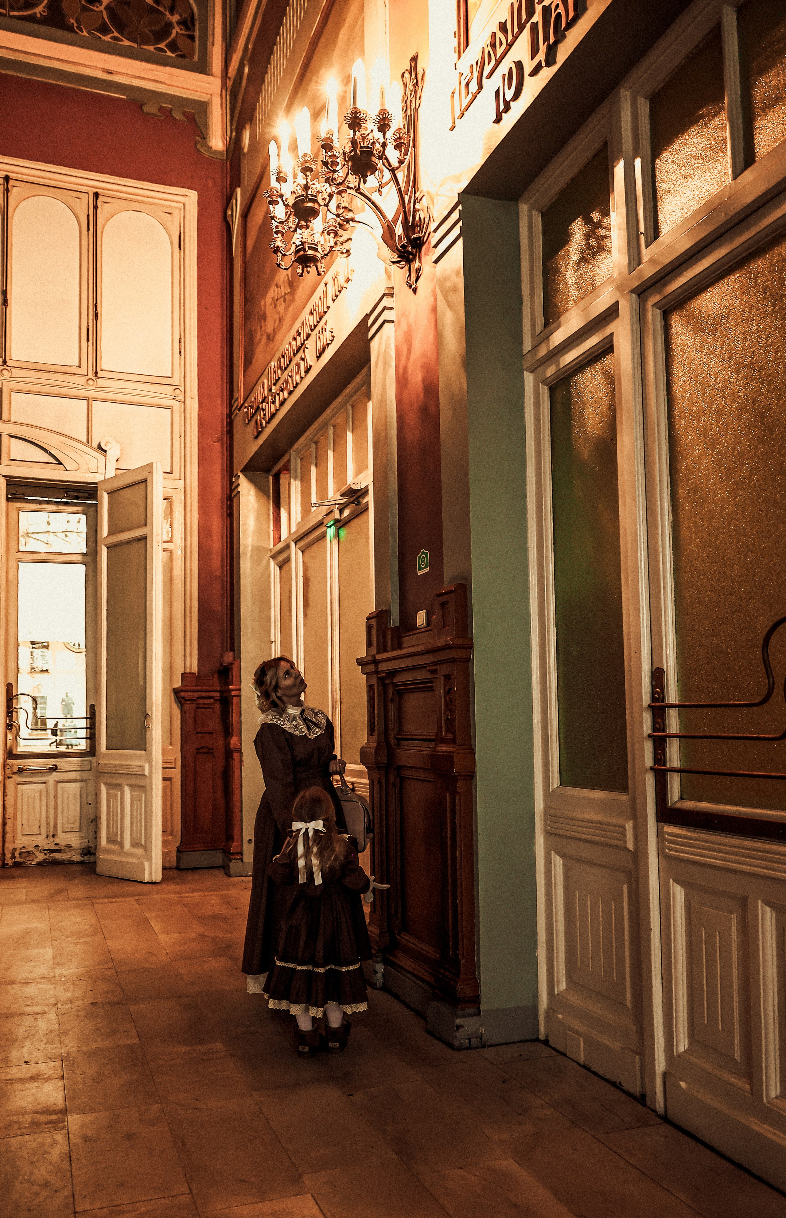 Ретро съемка на Витебском вокзале. Фотограф — Татьяна Кириллова, г. Санкт-Петербург