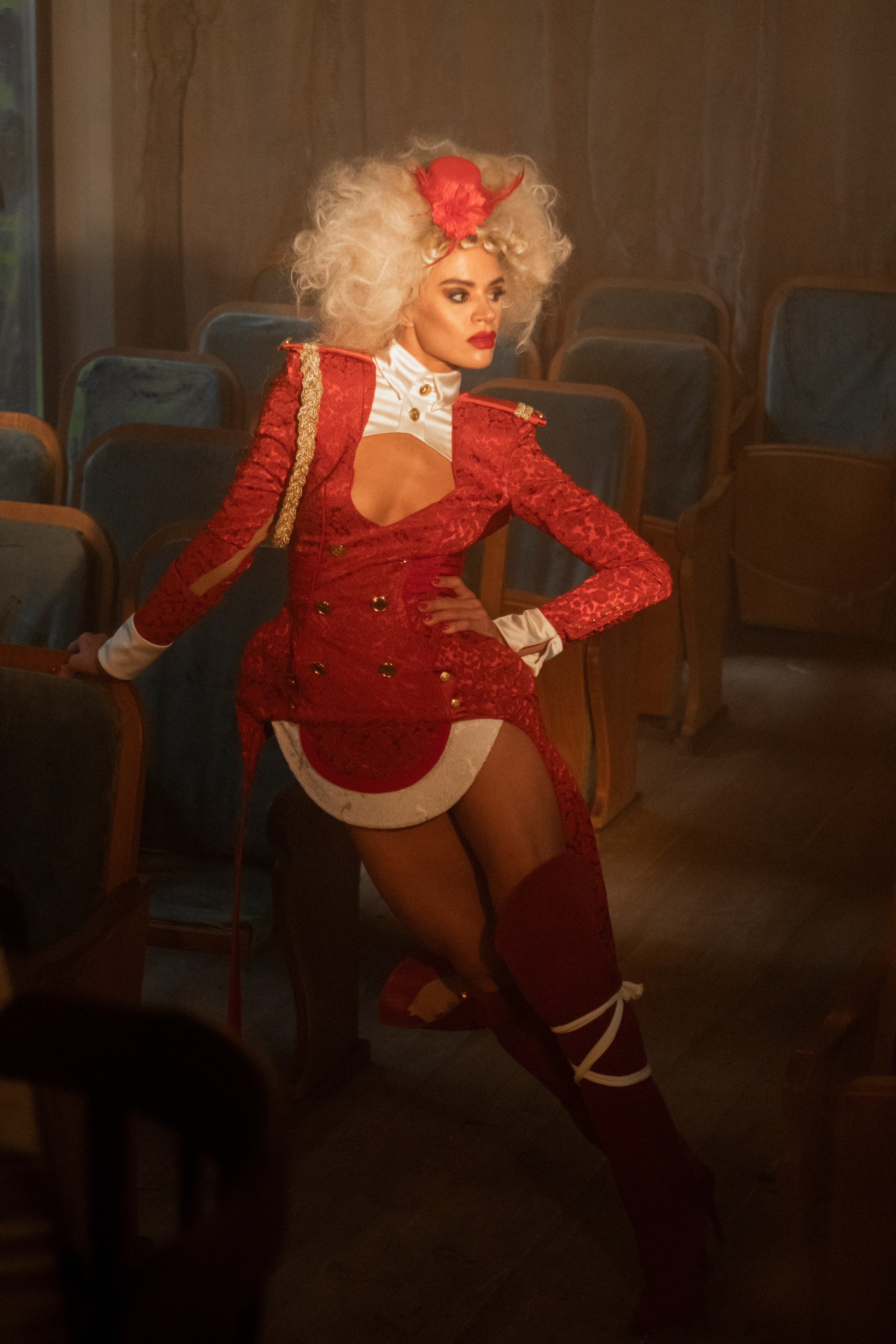 Театр пуст. Дарья Устинова. Фотограф вашей души в Москве