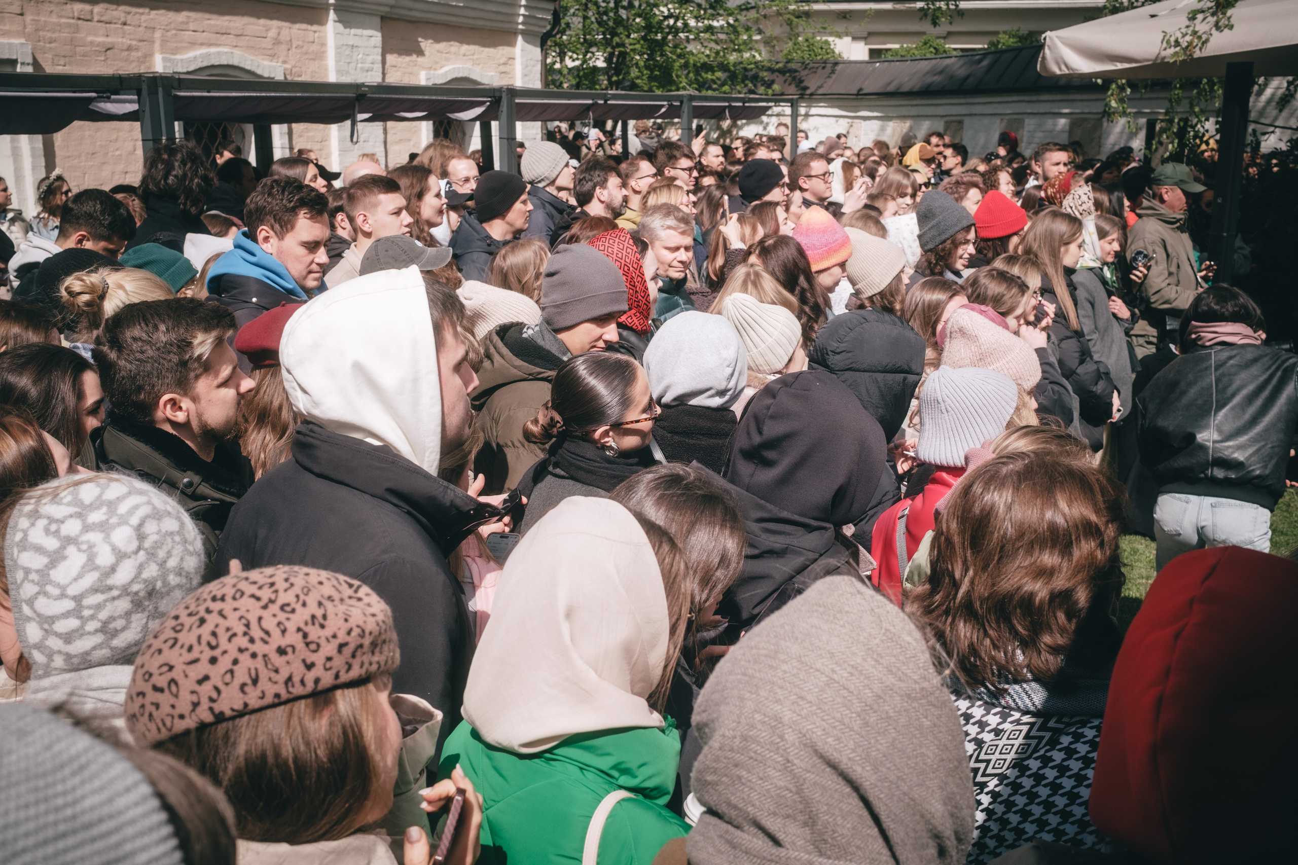 ANTIПA: Музыка во дворе: Антон Беляев & Therr Maitz. Фотограф в Москве Максим Скоробогатов