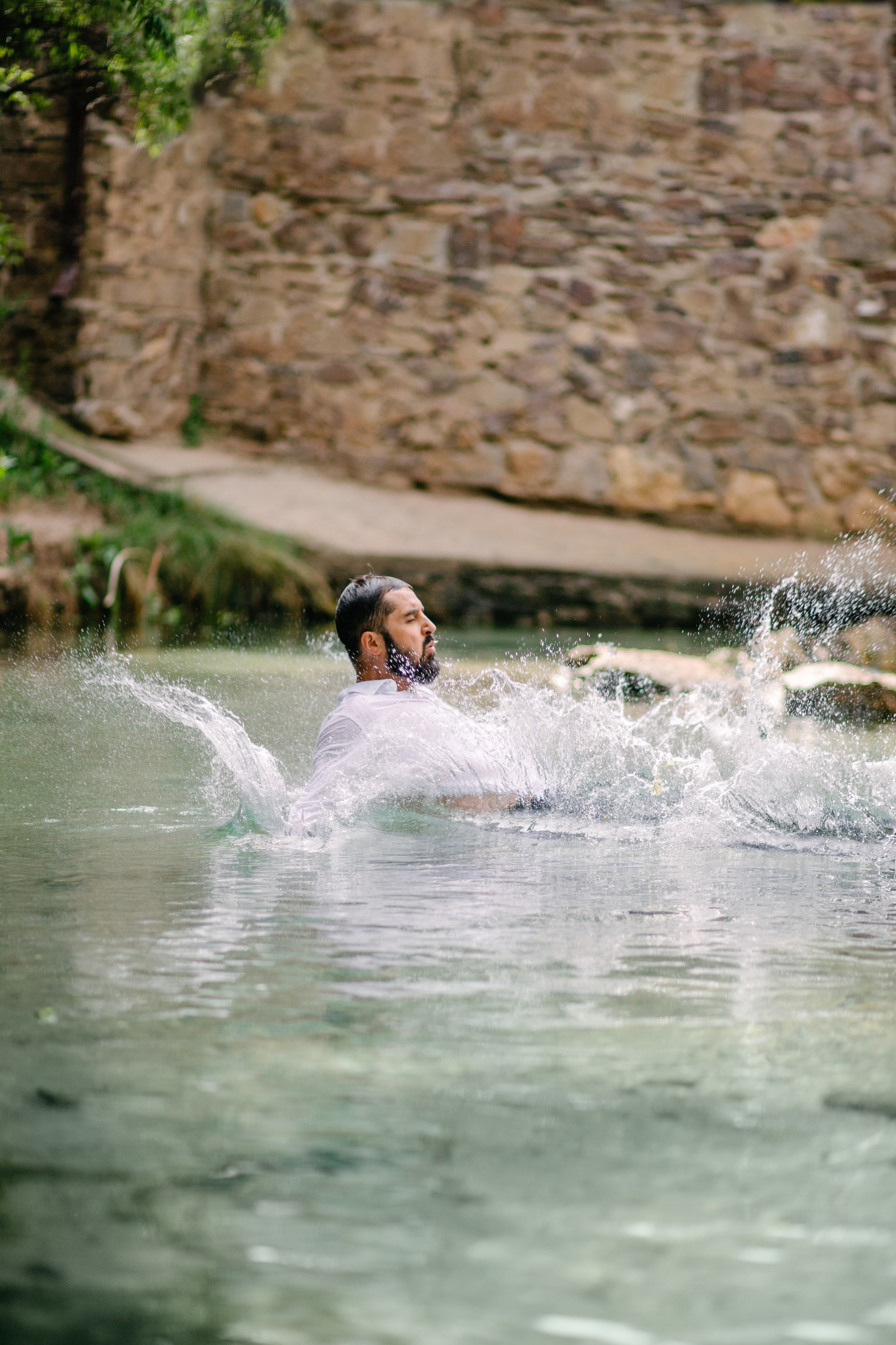 Артем. Ледяной родник. Нечехова Виктория