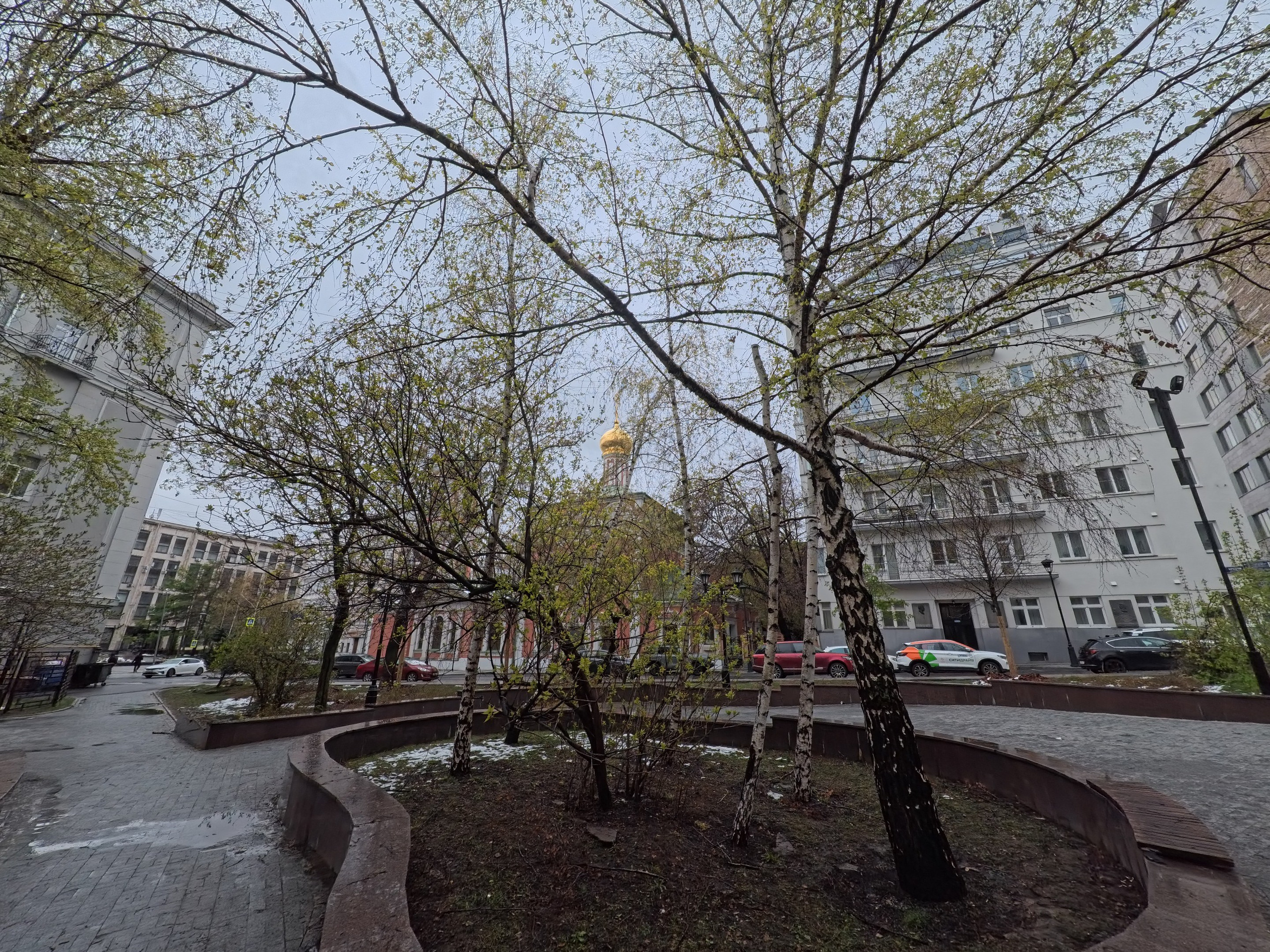 Улица, люди, жизнь…