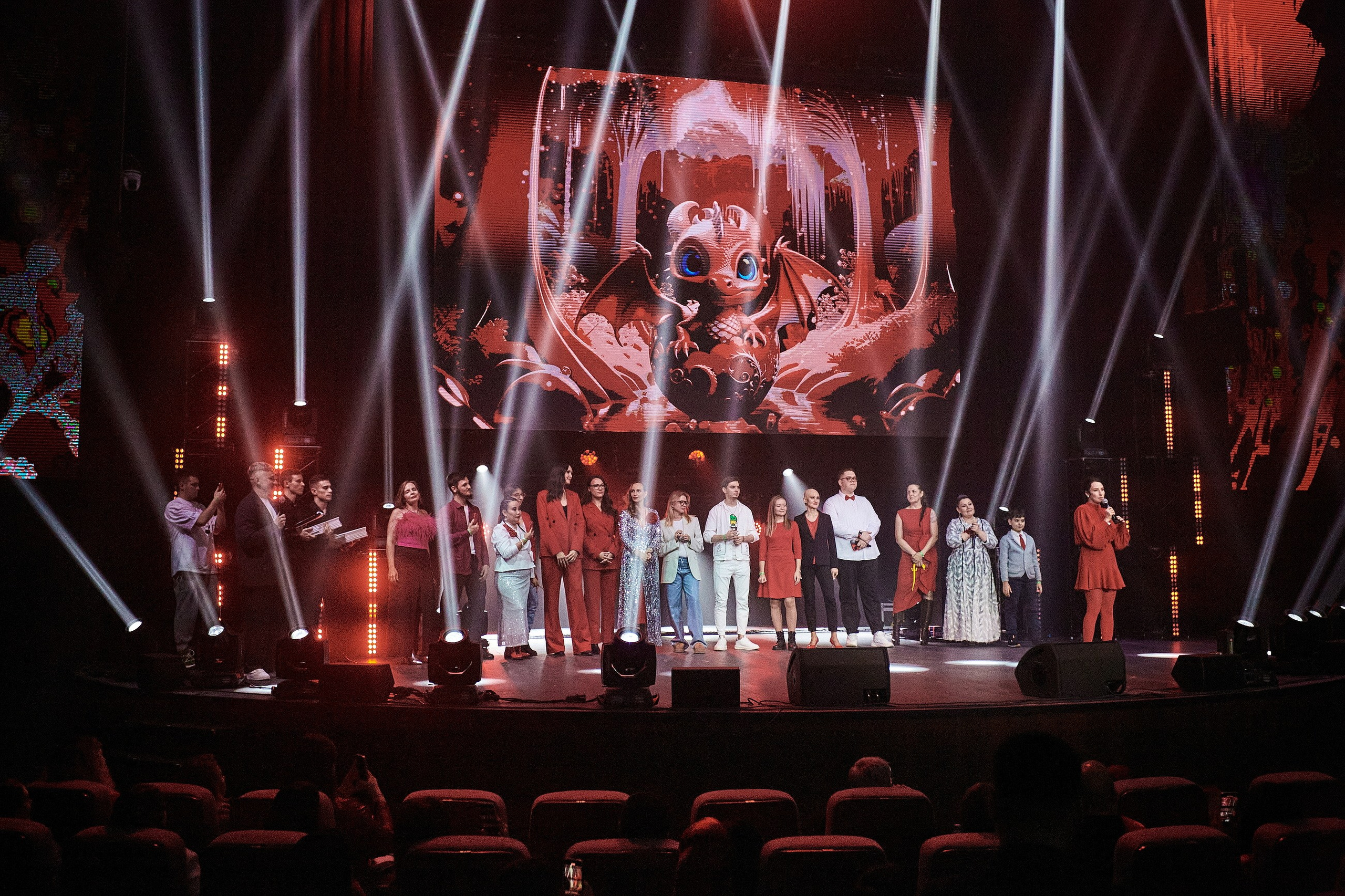 Будущий Я. Проект Марии Галантер. Фотографирую масштабные события, людей и их истории по всему миру. Константин Трубников