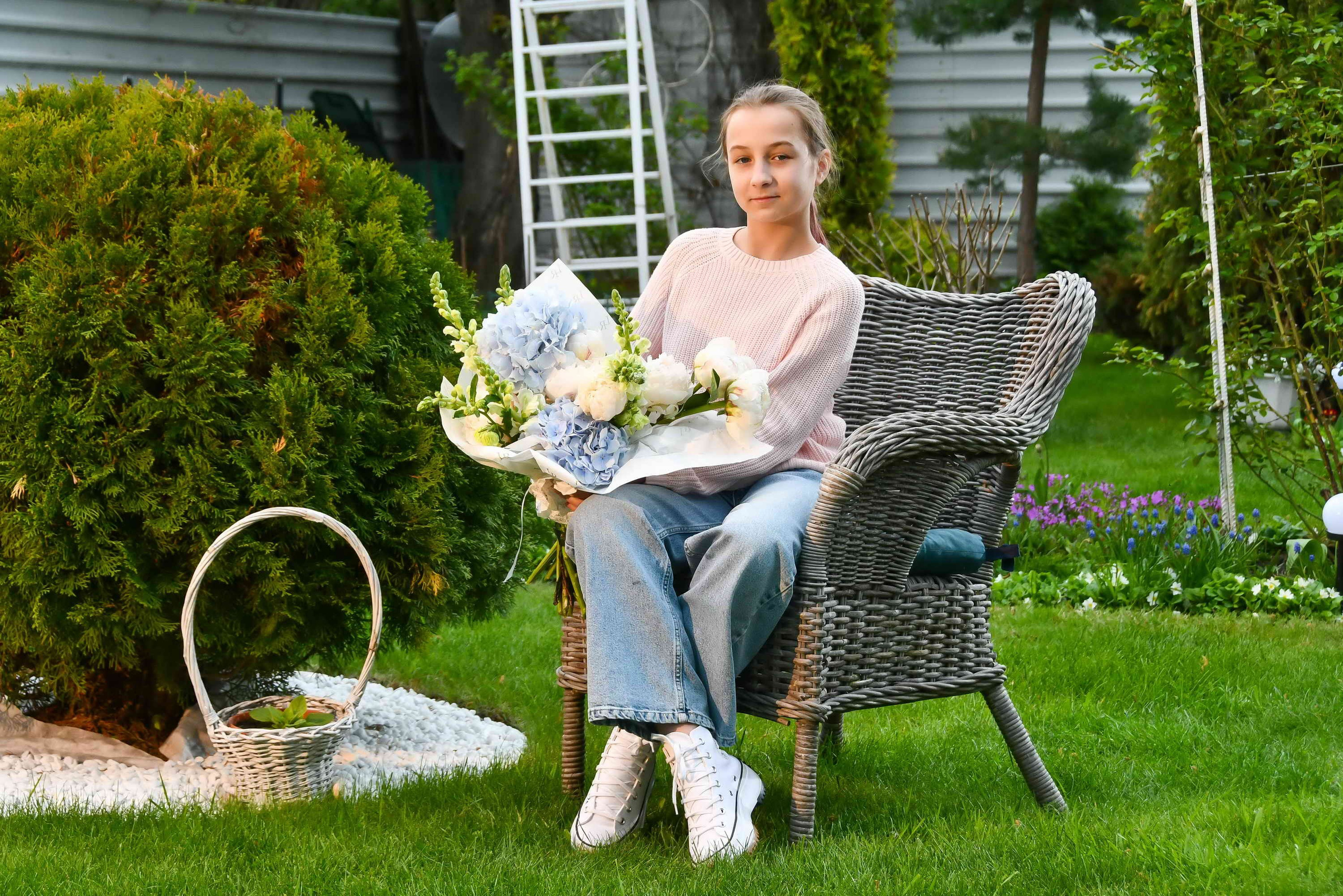 Выписка из роддома. Гуляния. Репортажный и детский фотограф в Новосибирске