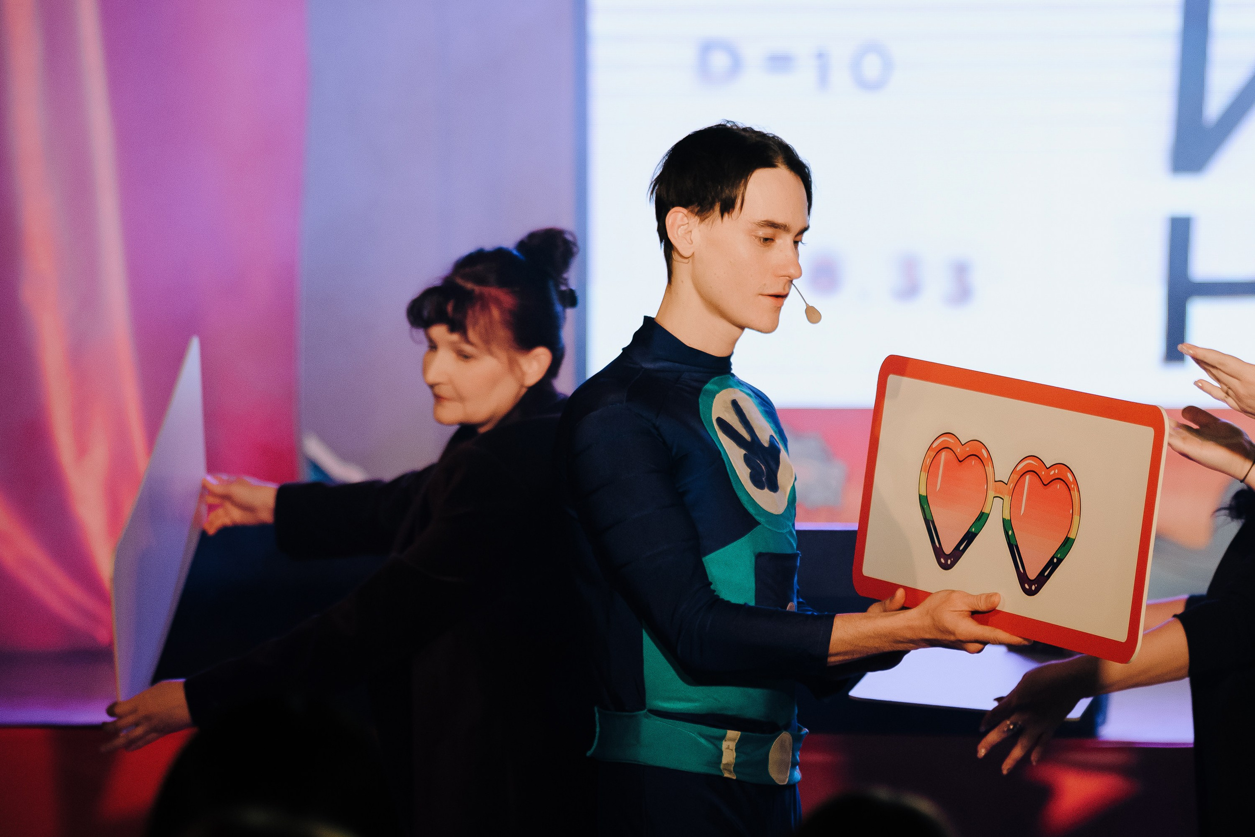 СПЕКТАКЛЬ «ВОЛШЕБНЫЕ ОЧКИ» ОПТИК-ЦЕНТР. Репортажный фотограф Зуев Роман г. Челябинск