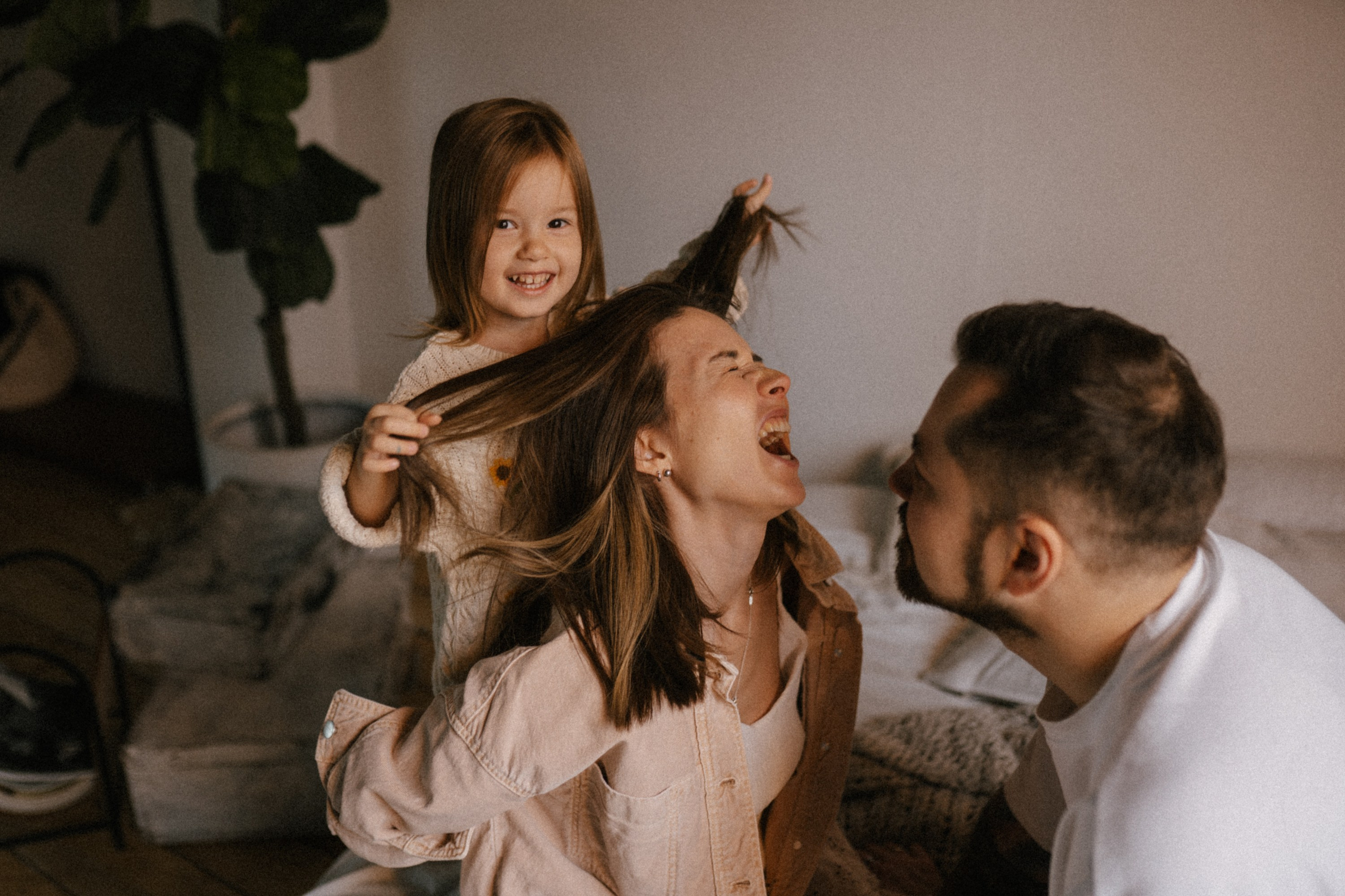 Семья: Лёша, Крис и Соня. Катя Сагалаева. Свадебный фотограф Новосибирск