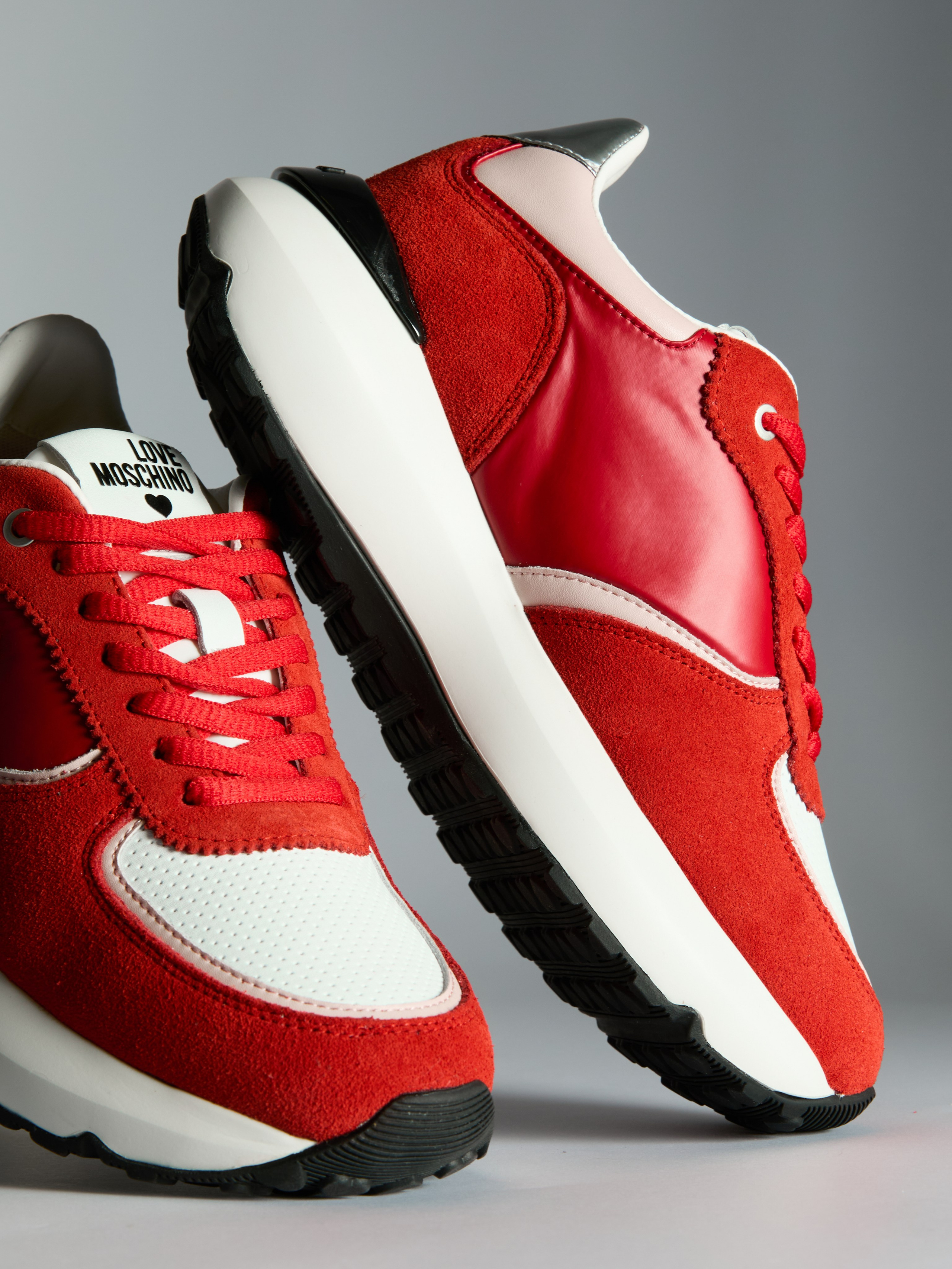 Предметный фотограф в Москве Евгений Шубин