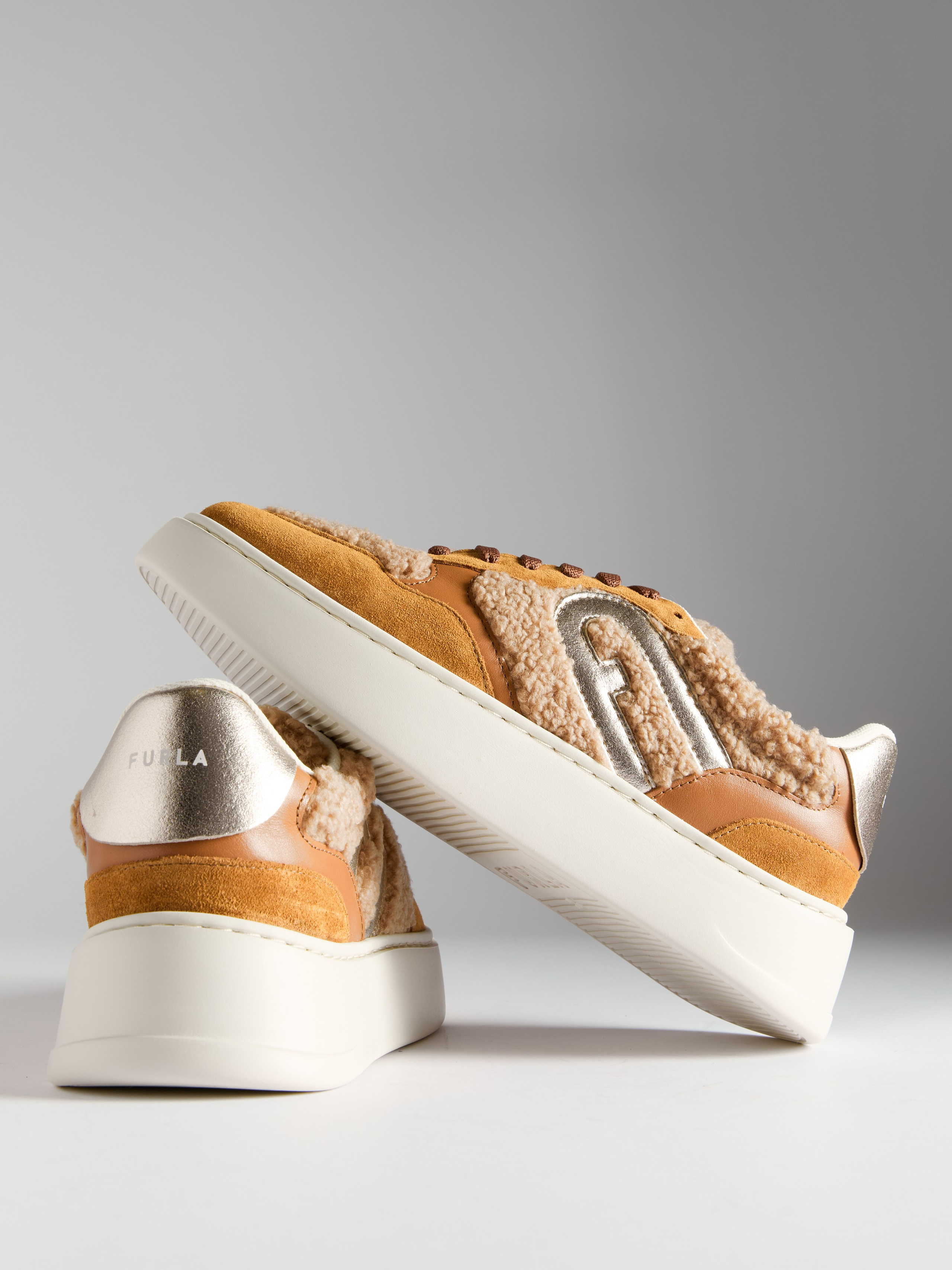 Предметный фотограф в Москве Евгений Шубин