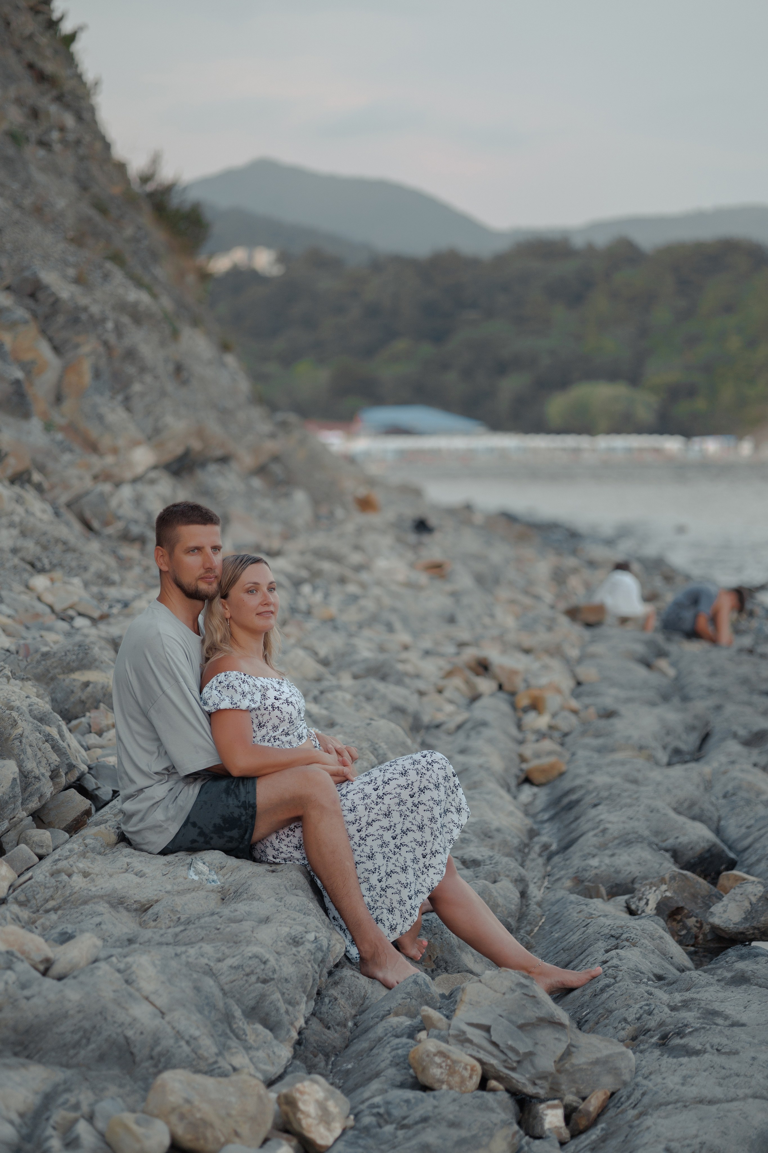 Семейная прогулка на берегу моря. Семейный и портретный фотограф в Геленджике Любовь Бодрова