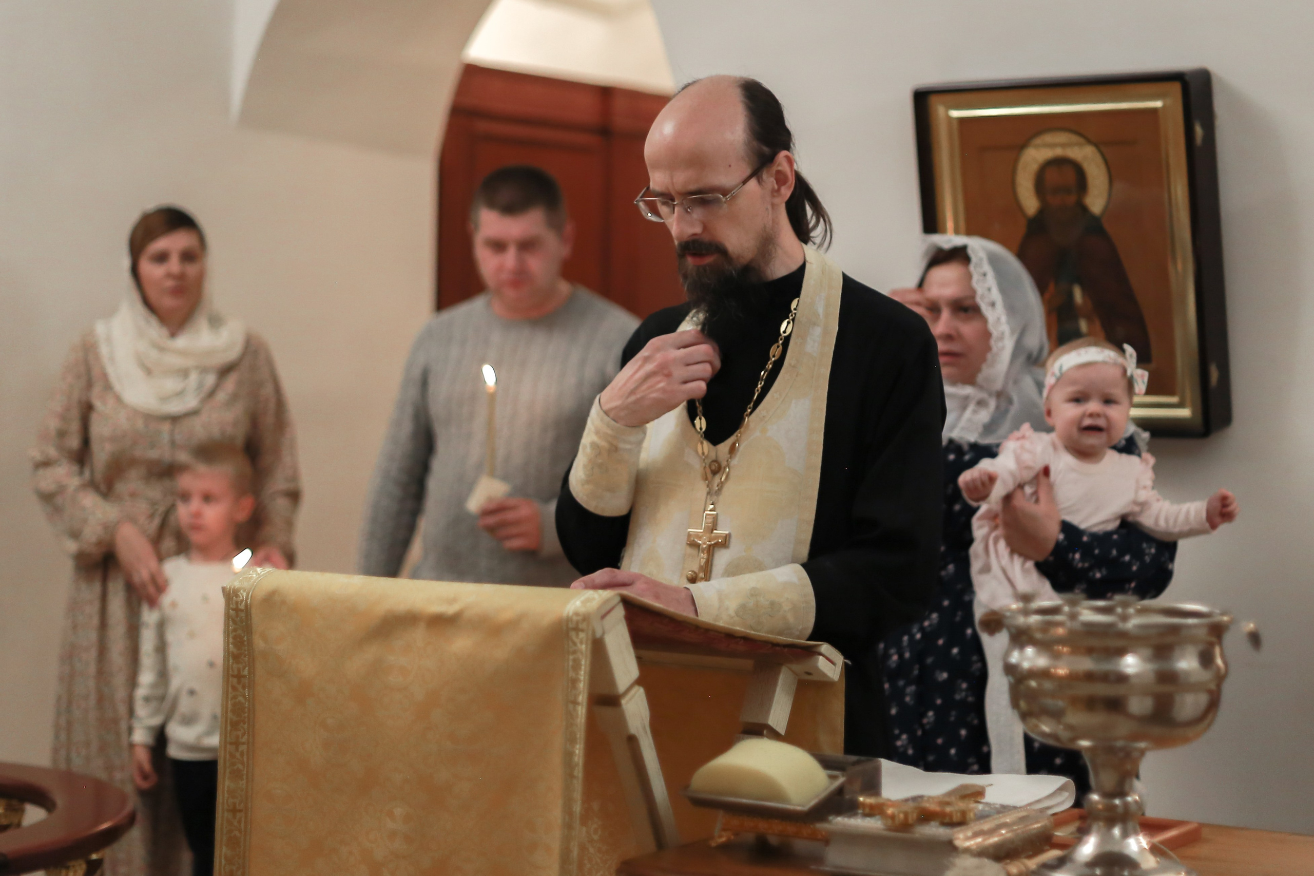 Крещение Машеньки. Храм Живоначальной Троицы в Останкино. Антонина Морозова, профессиональный семейный фотограф видеограф