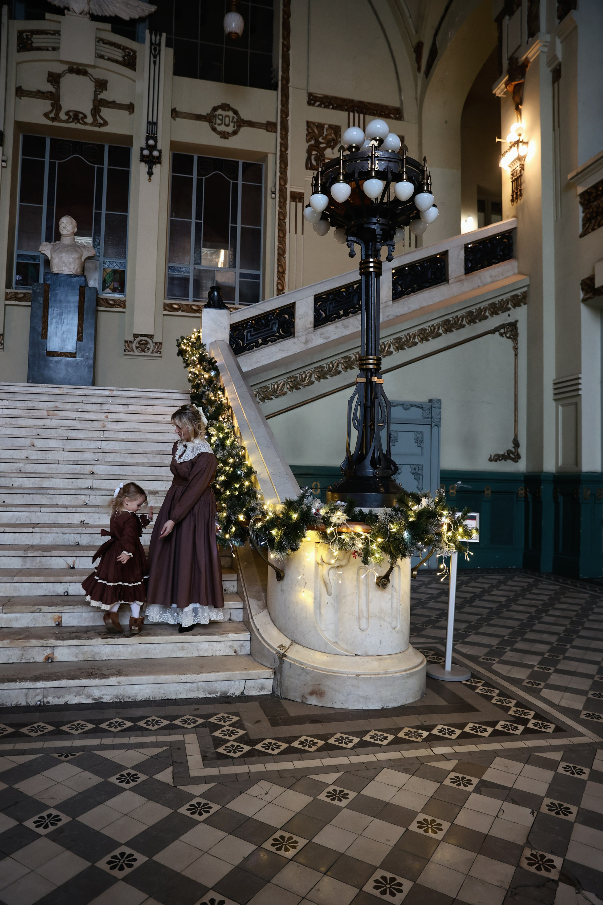 Ретро съемка на Витебском вокзале. Фотограф — Татьяна Кириллова, г. Санкт-Петербург